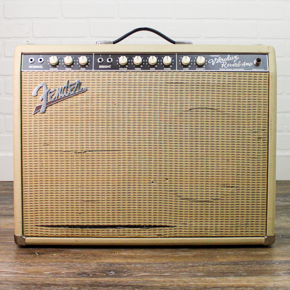 Preowned 1995 Fender Custom Vibrolux Reverb 2x10 40w Guitar Amp - Blonde (Made in USA)