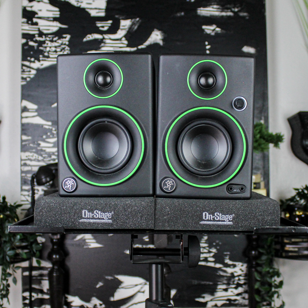 Preowned Mackie CR3 Active Monitor Pair w/ Onstage Foam Speaker Platforms