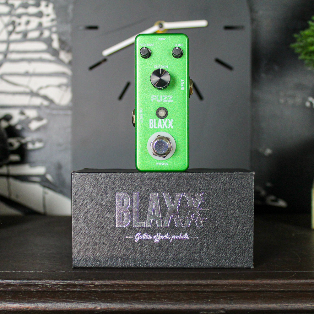 Preowned Stagg Blaxx Fuzz Mini Pedal w/ Box