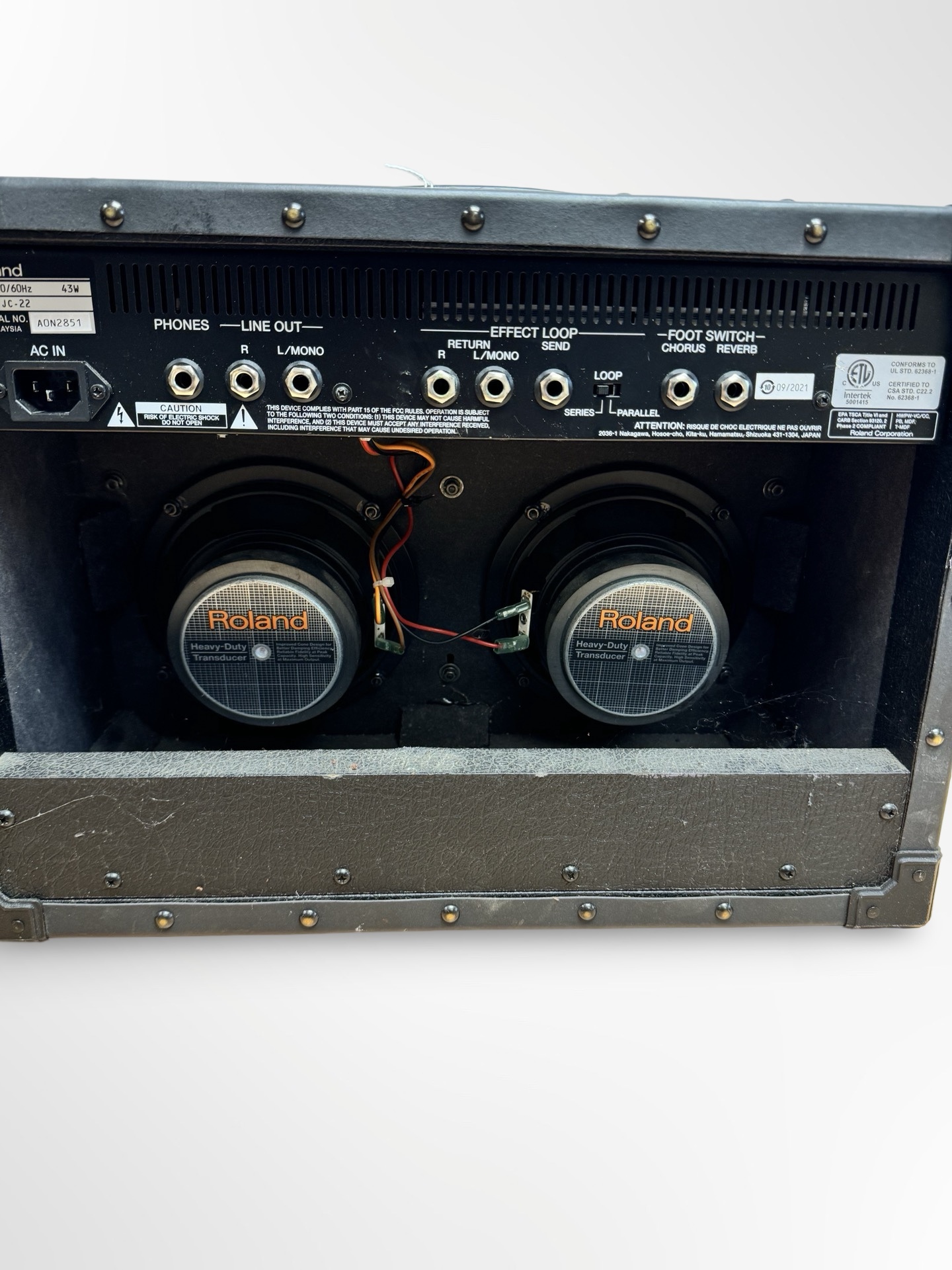 【美品】ROLAND JC-22 Jazz Chorus Roland JC-22 Jazz Chorus 30-watt 2 x 6.5-inch Stereo Combo