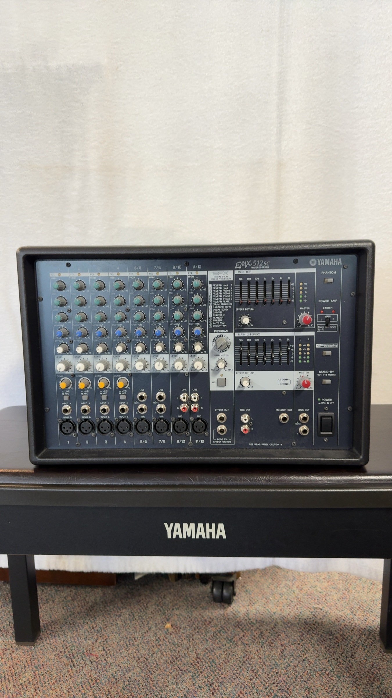 Yamaha 12 Ch. Stereo Powered Mixer w/ SPX DSP 500W+500W@ 4 Ohms