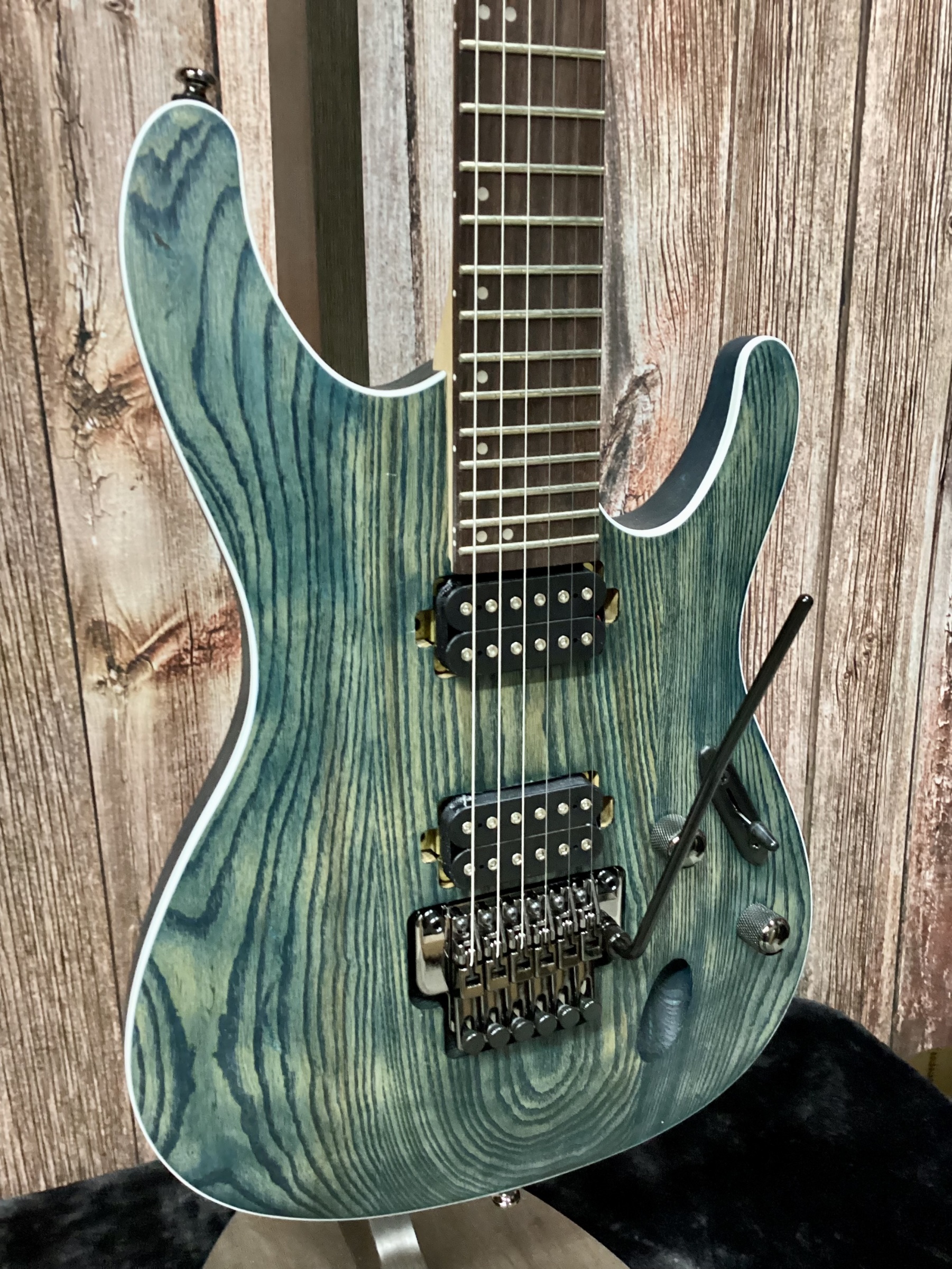Ibanez S520AH Cosmic Blue Flat - 4549763369109