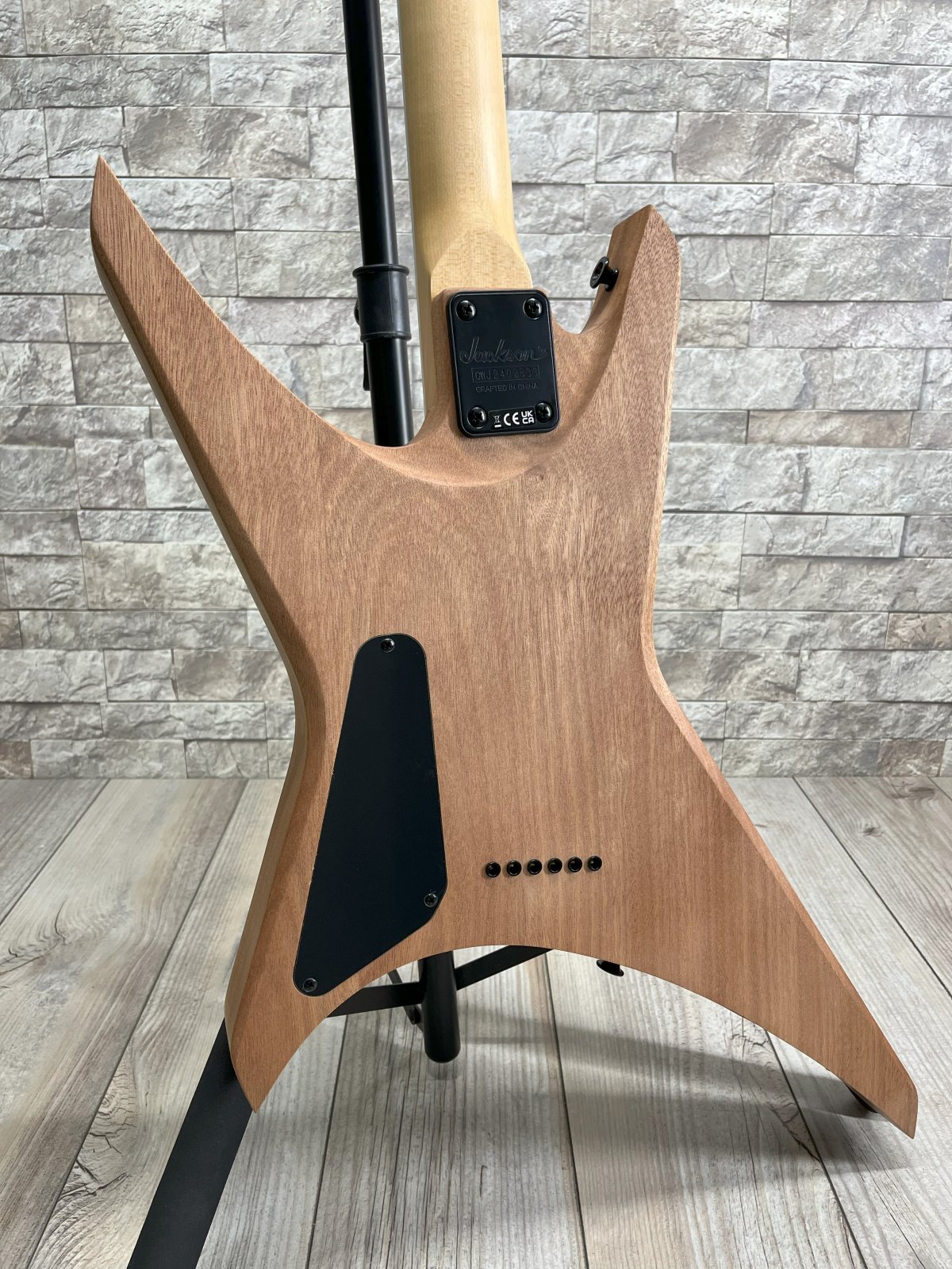 Jackson Guitars #2910126557 JS Series Warrior JS32T, Amaranth