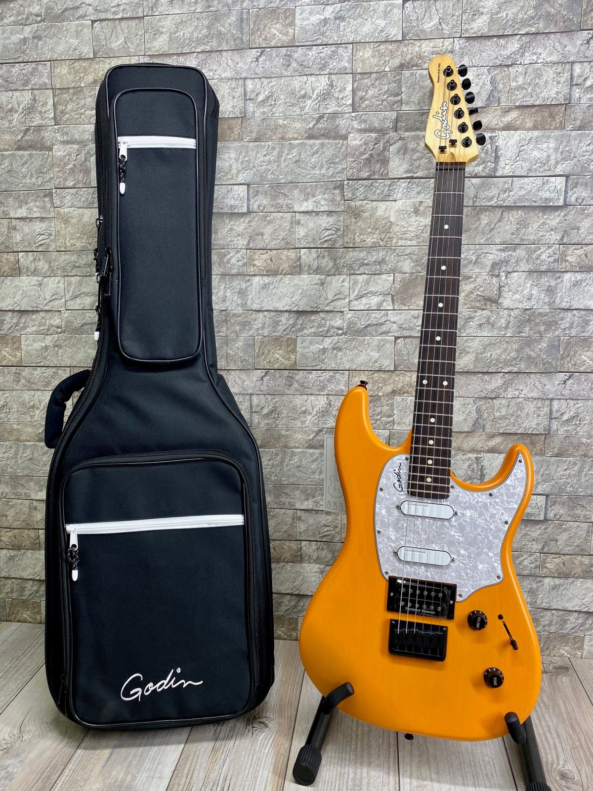 Godin #051243 Session R-HT Pro, Retro Orange Electric Guitar