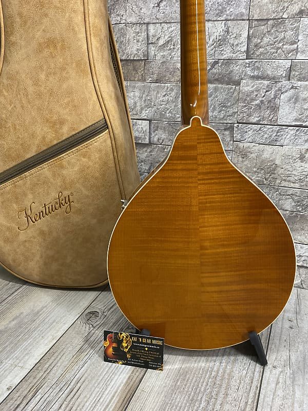 Kentucky KM-272 Deluxe Oval Hole A-Style Mandolin WITH