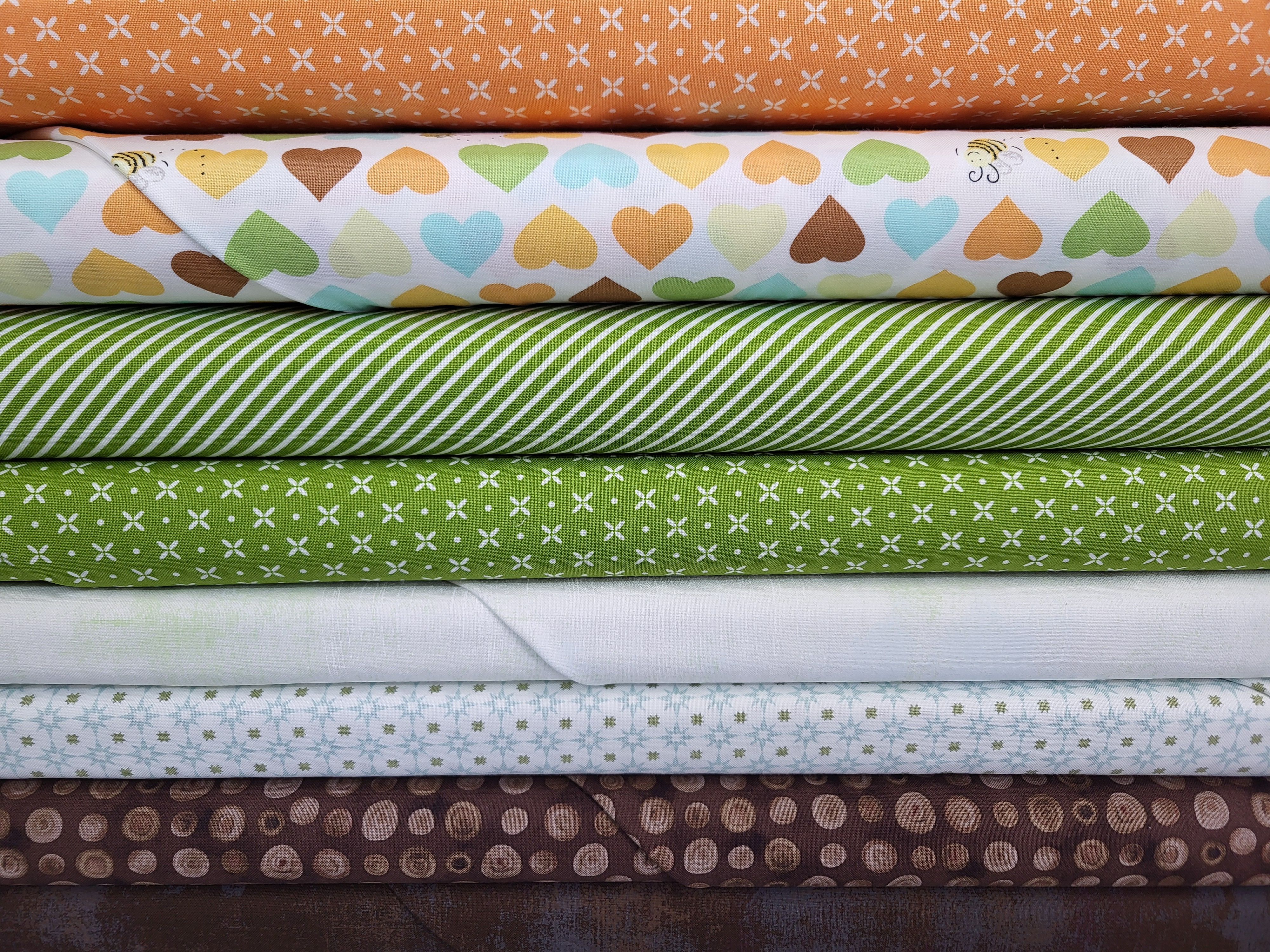 Luau - Hearts a Buzz - Kit #1