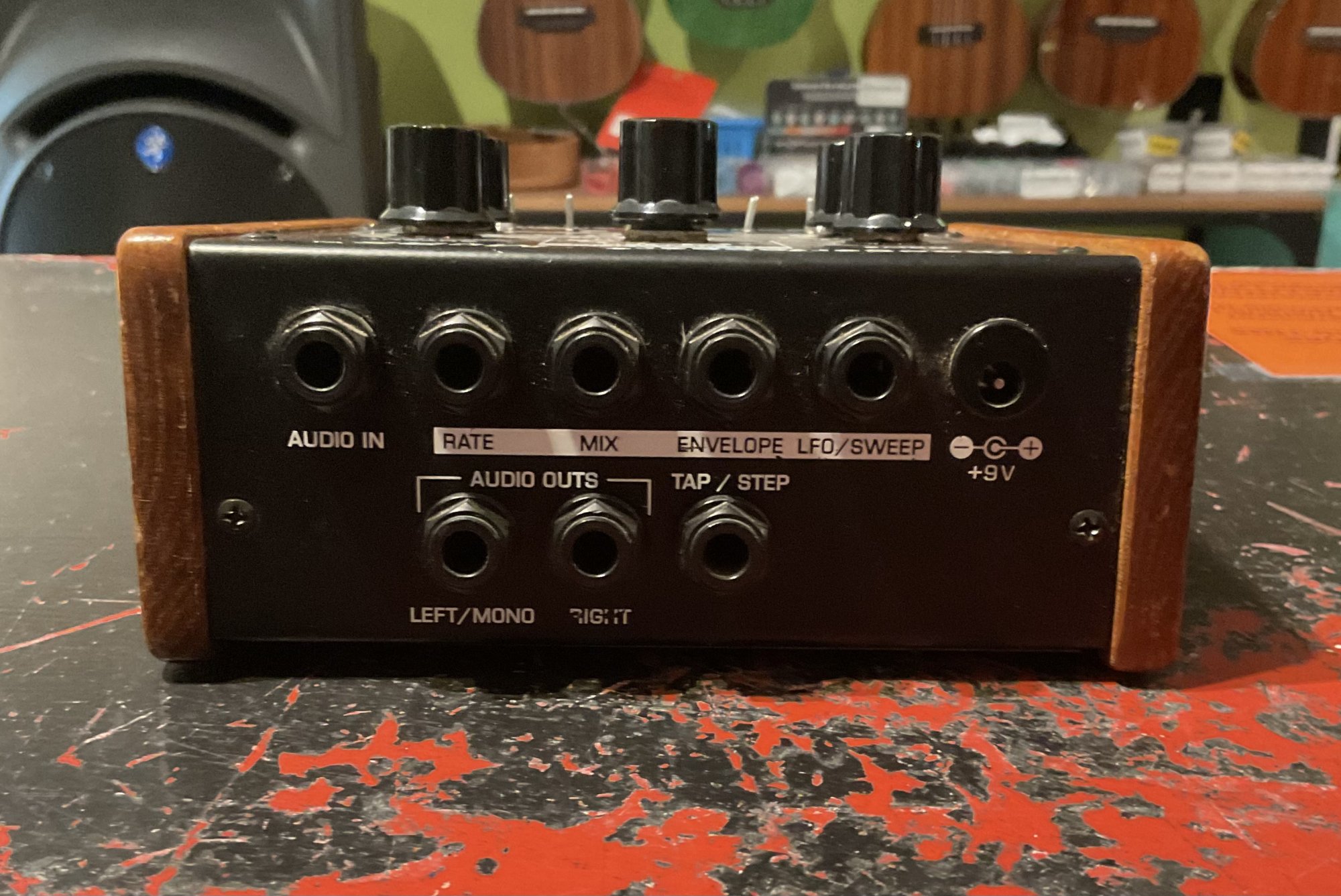 Moog MF-105 Moogerfooger MuRF