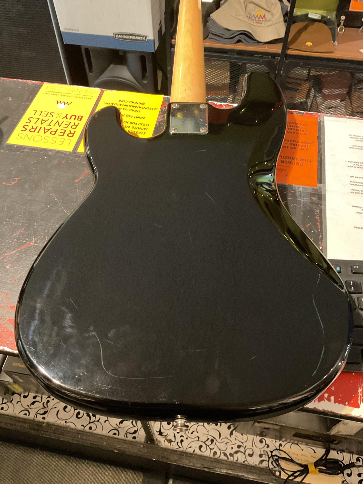 Squier Affinity Precision Bass 1999 - 2012 - Black