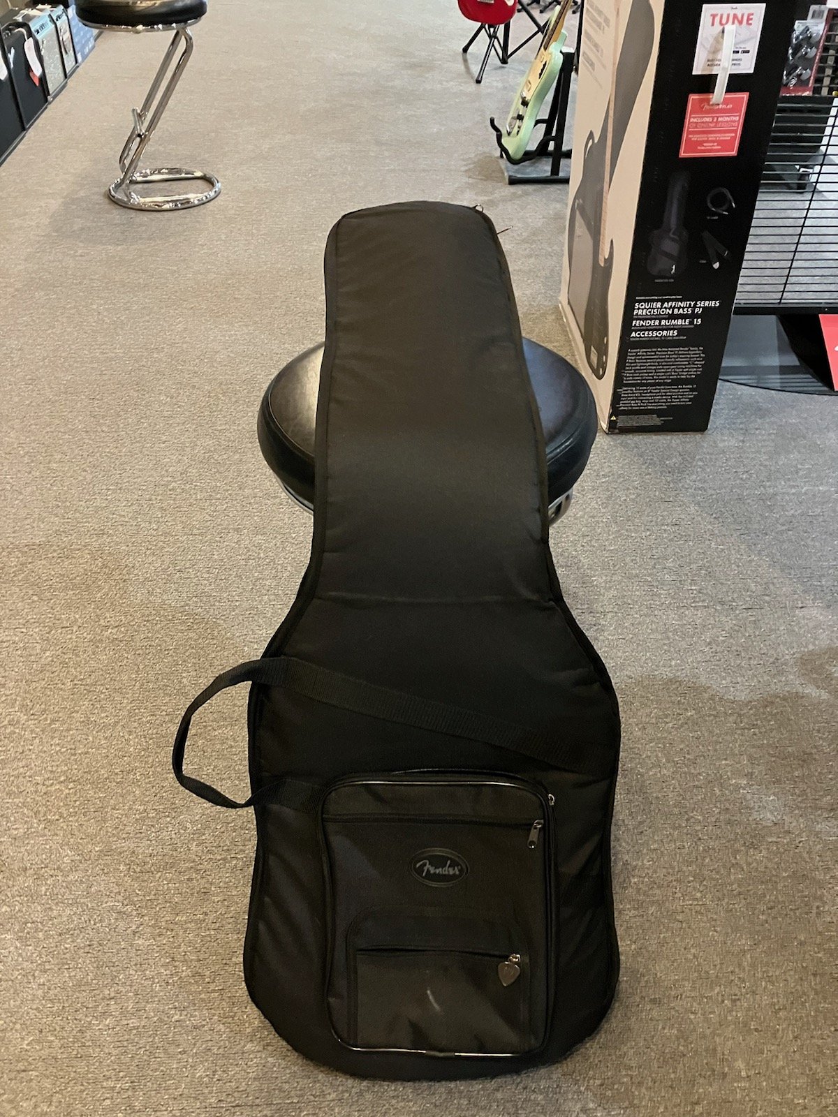 USED Fender Aerodyne Jazz Bass with Gigbag - 000000000000