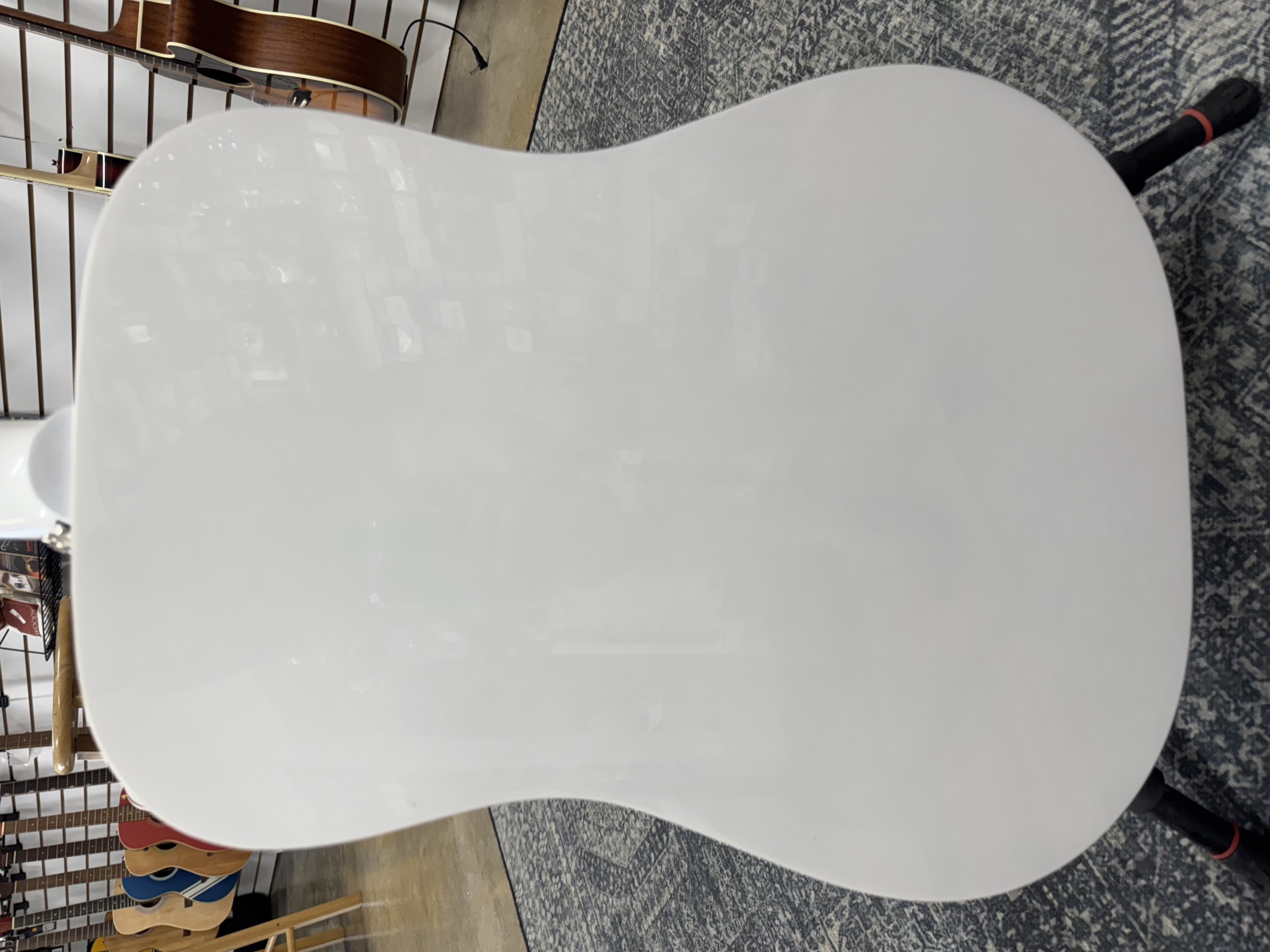 Epiphone Dove Studio Limited-Edition Acoustic-Electric