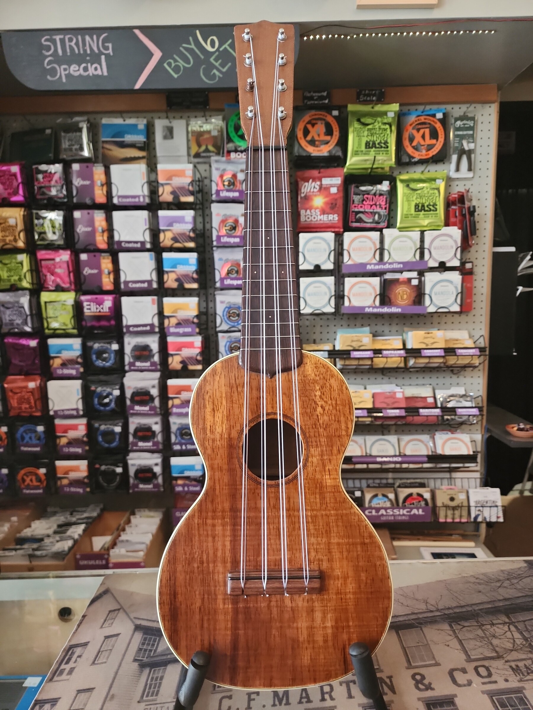 Used 1920's C.F. Martin Style 2K Taropatch Tenor Ukulele with Case