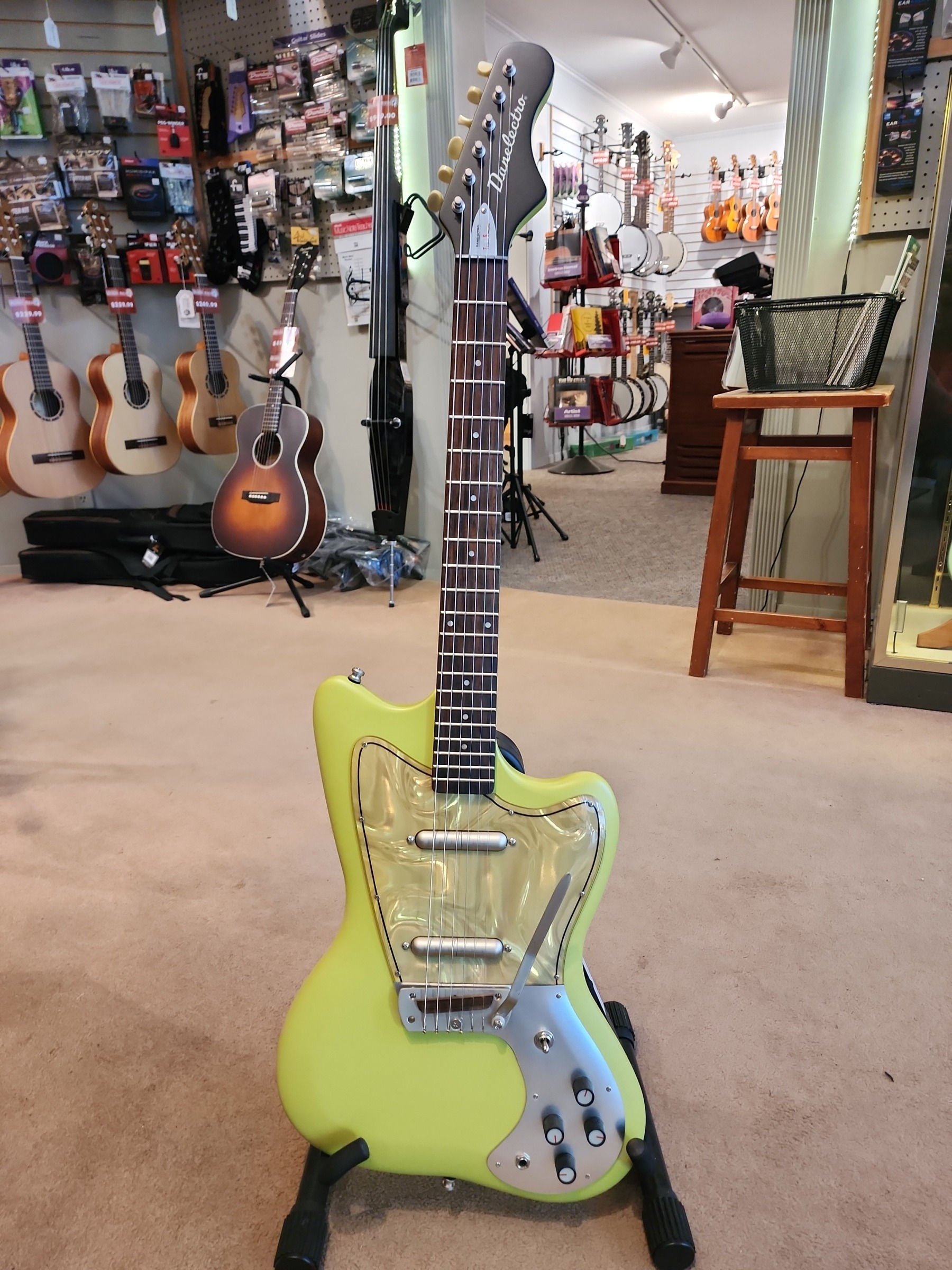Used Danelectro Dead-On '67 Hornet Electric Guitar Limey Green Finish with Case