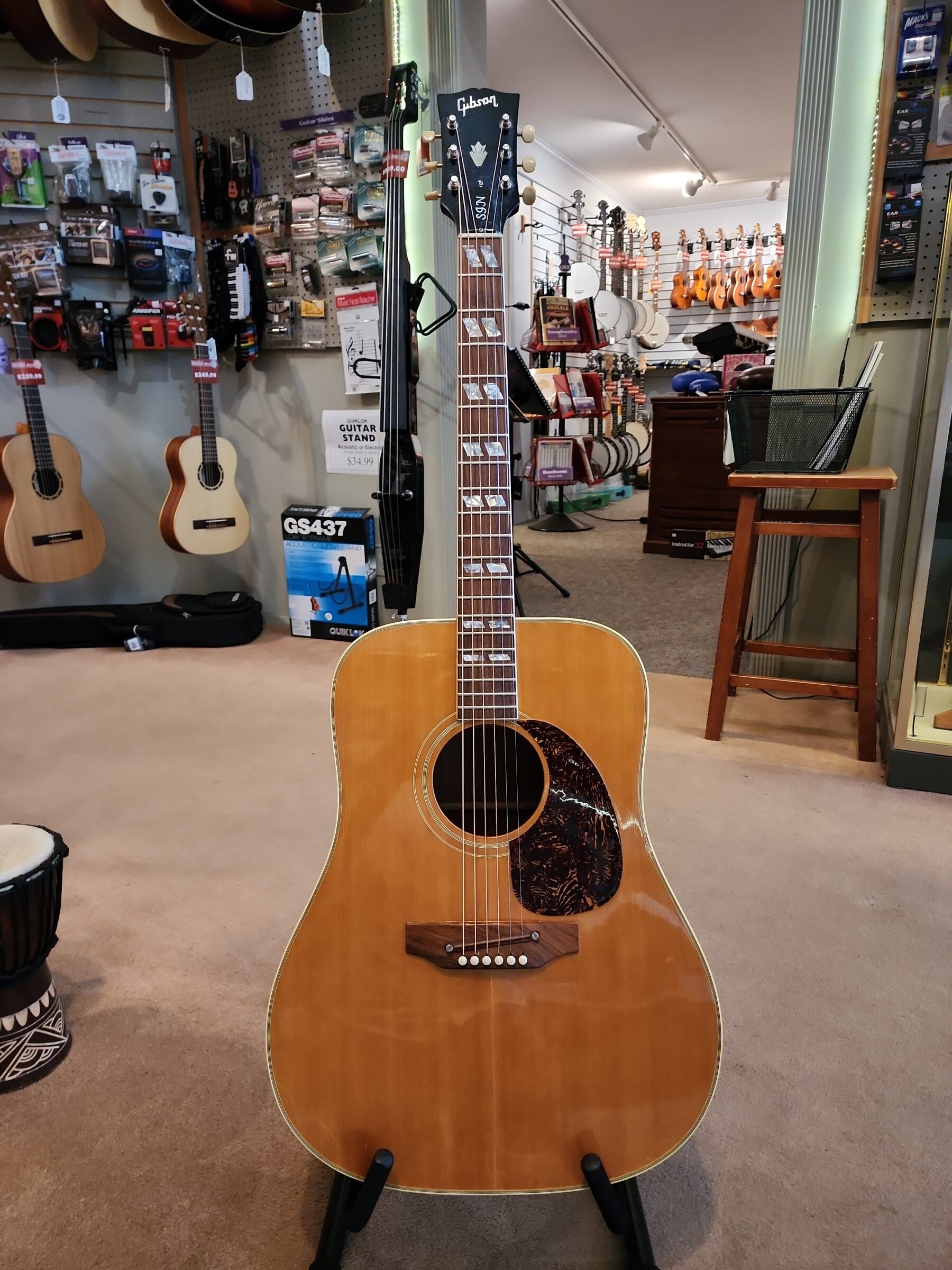 Vintage 1968 Gibson Southern Jumbo Natural SJN Acoustic Guitar with Case