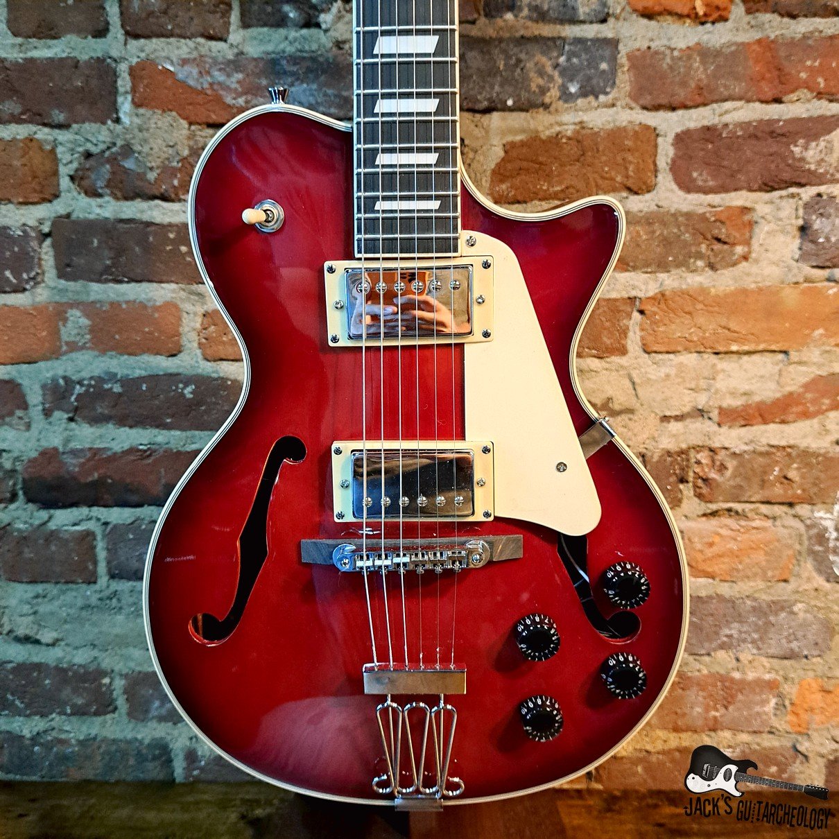 Johnson JH100 Delta Rose Hollowbody Guitar (2023 Wineburst) 972318