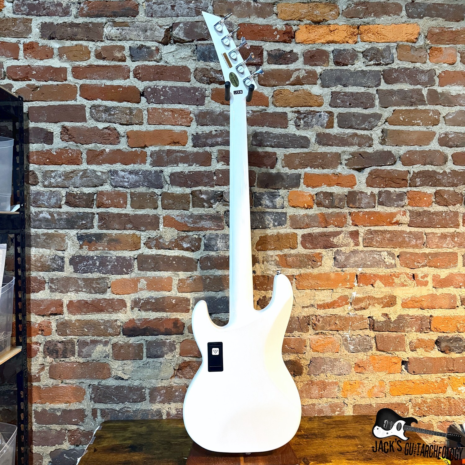 Jackson X Series Concert Bass CBXNT DX V Electric Bass (2020s - White)