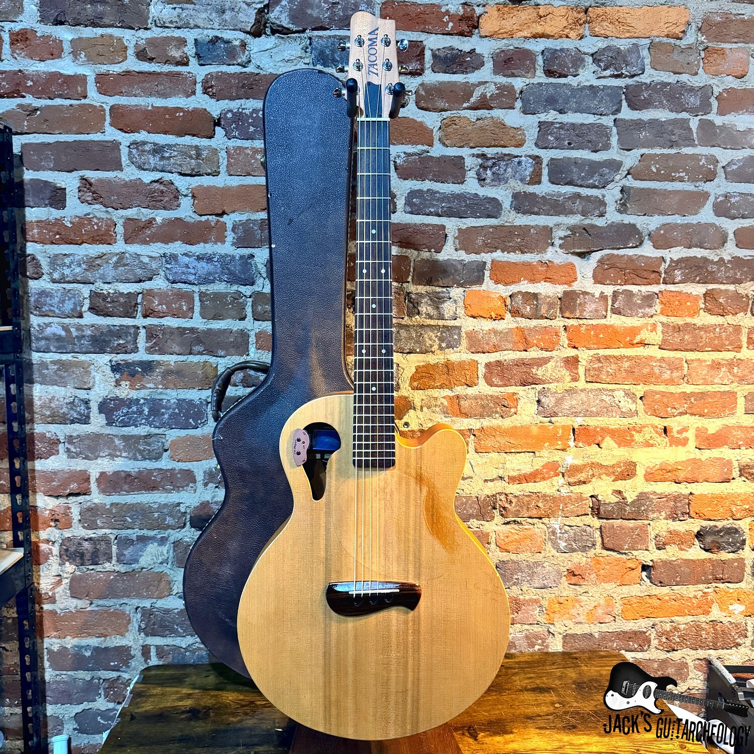 Tacoma Chief C1C Acoustic Electric Guitar w/ OHSC (1990s
