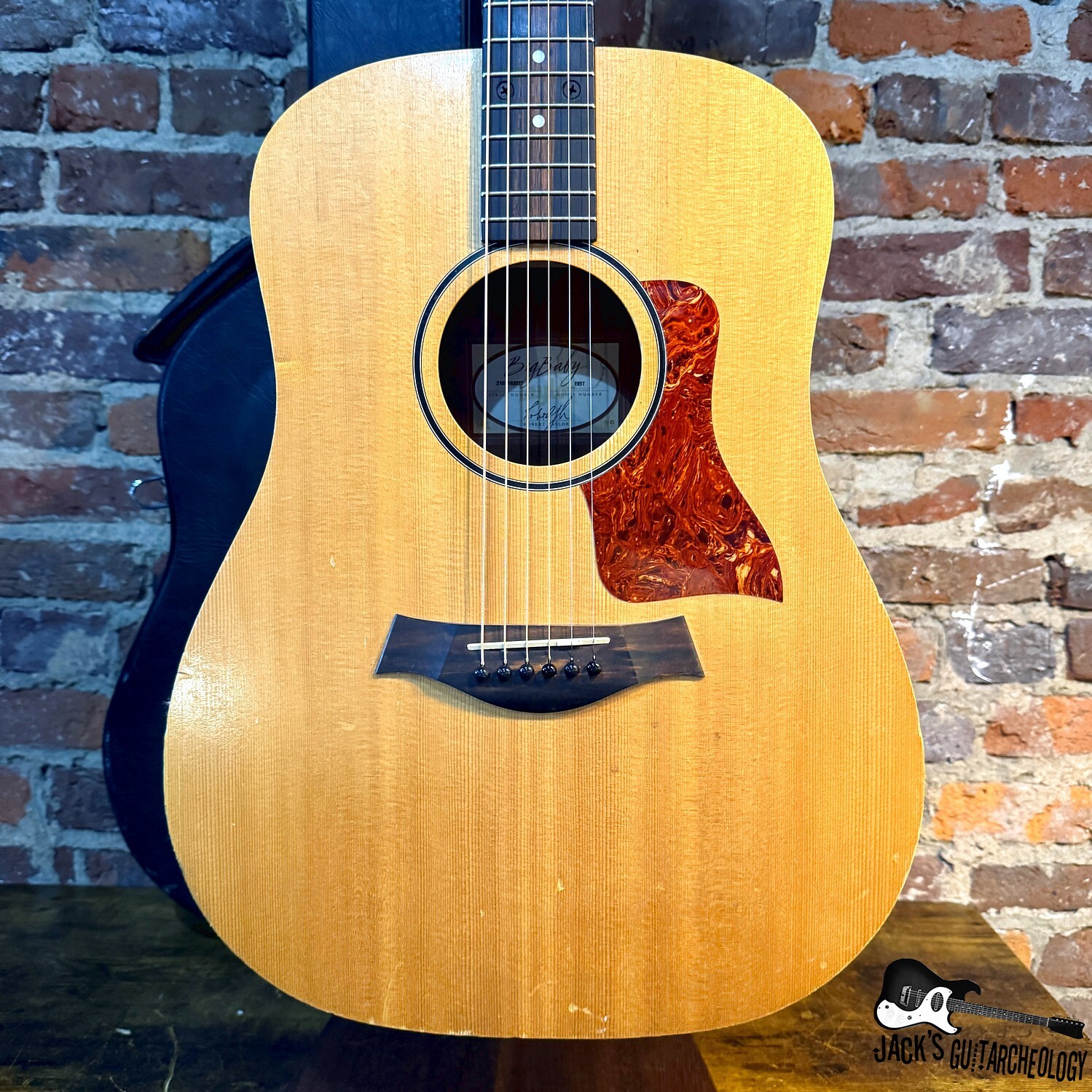 Taylor Big Baby Taylor BBT Acoustic Guitar w/ HSC (2000s - Natural) 