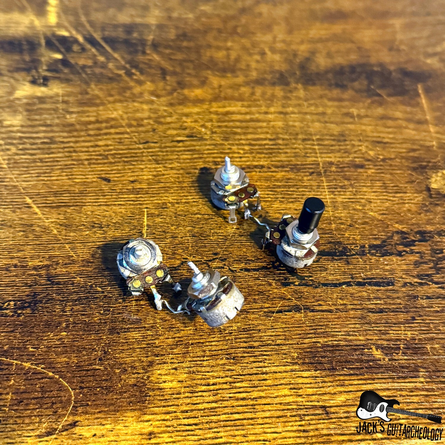 Vintage Harmony Bobkat / Silhouette Potentiometer Set (1960s - Electronics)