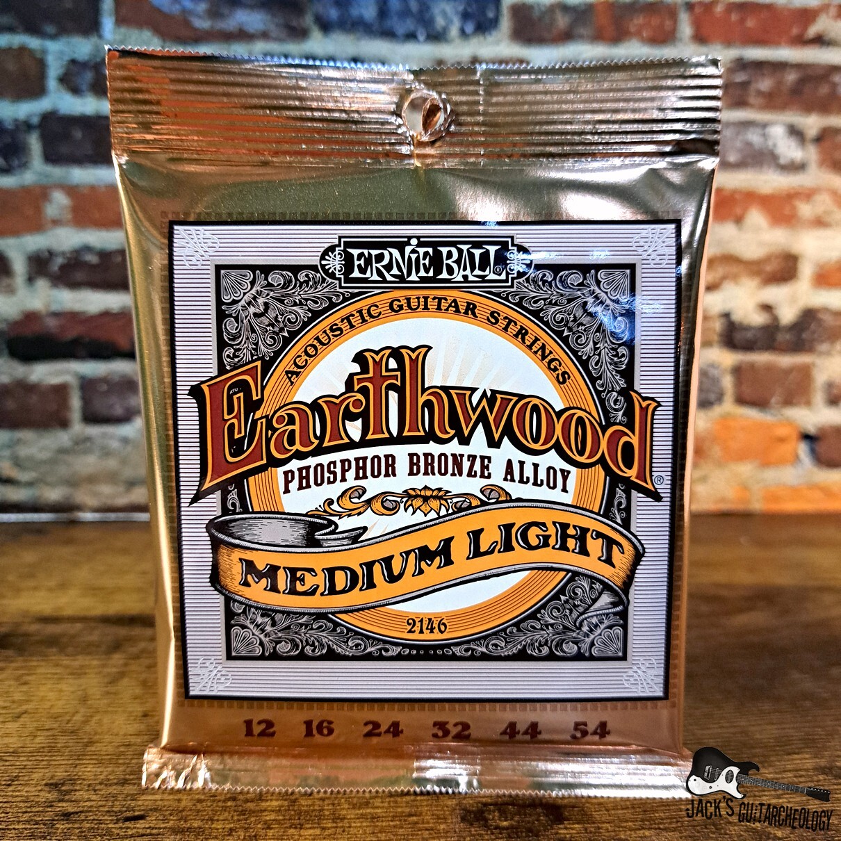 Ernie Ball Earthwood | (12-54) Medium Light Gauge Phosphor Bronze Acoustic Guitar Strings  