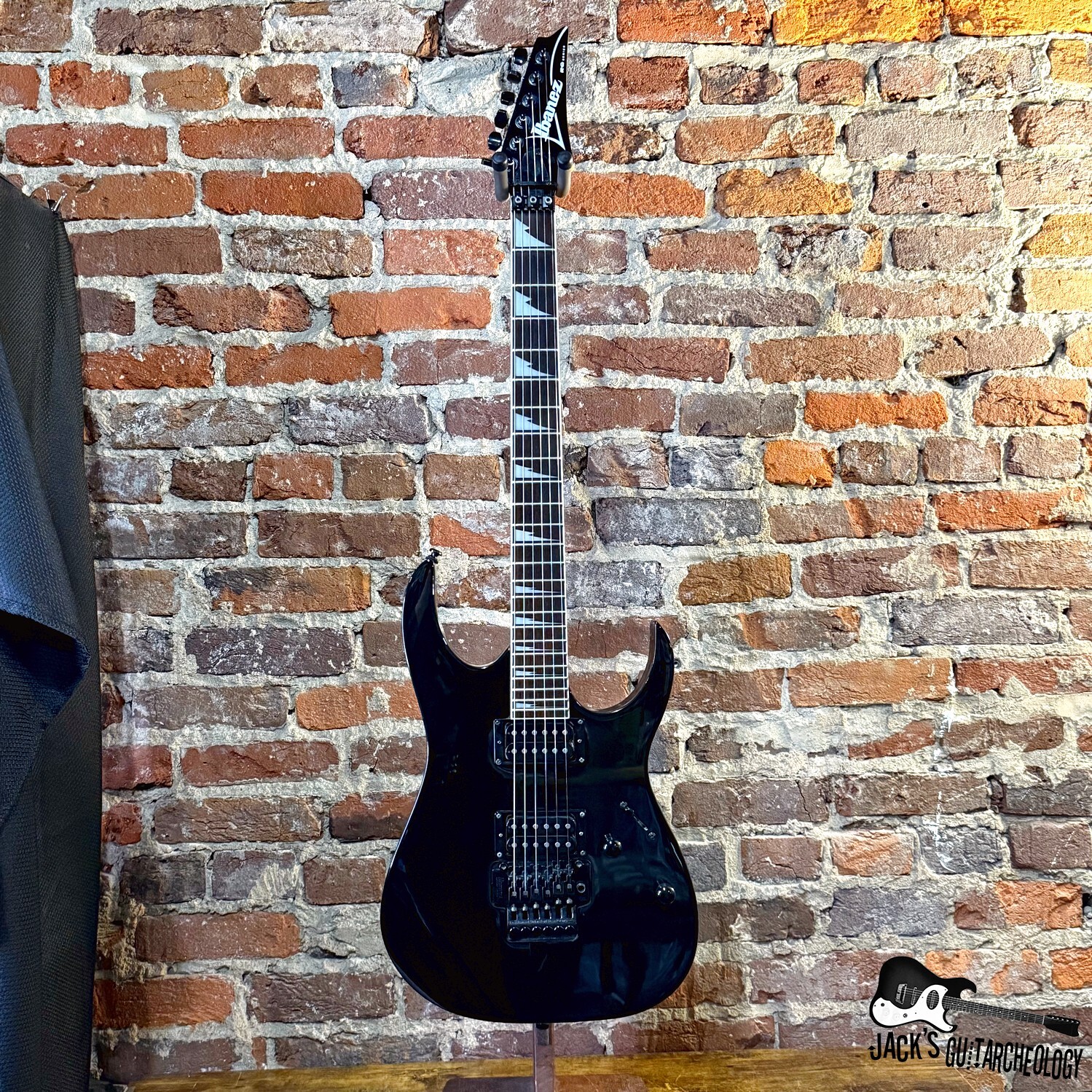 Ibanez RG Series RG 320DX *MIK* Electric Guitar (2000s - Black)