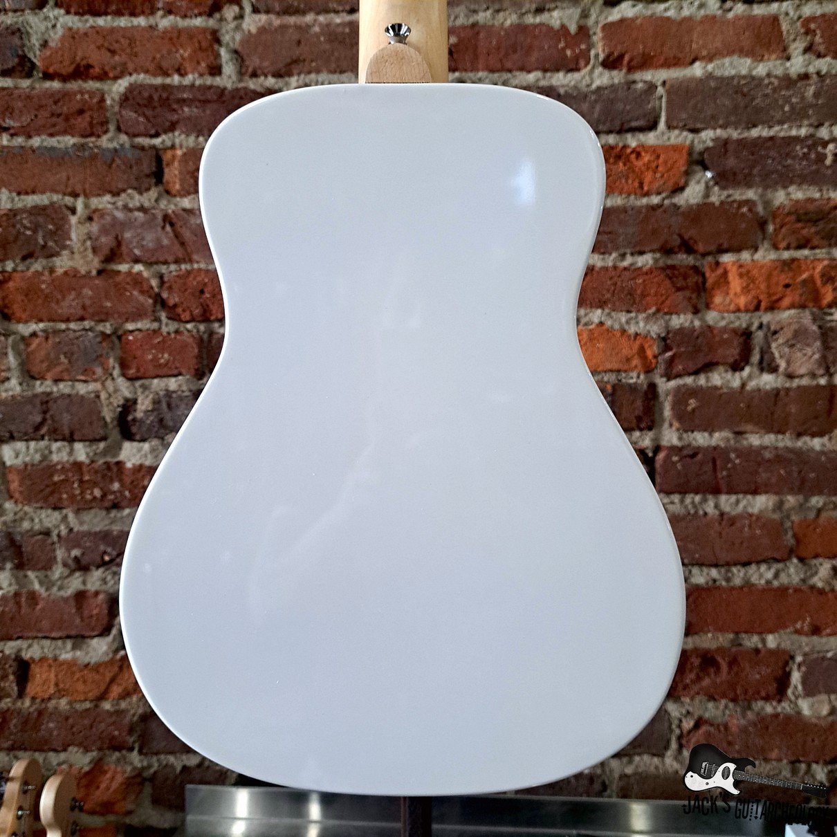 In-Store Only: Loog Pro VI Acoustic - White (NEW!)