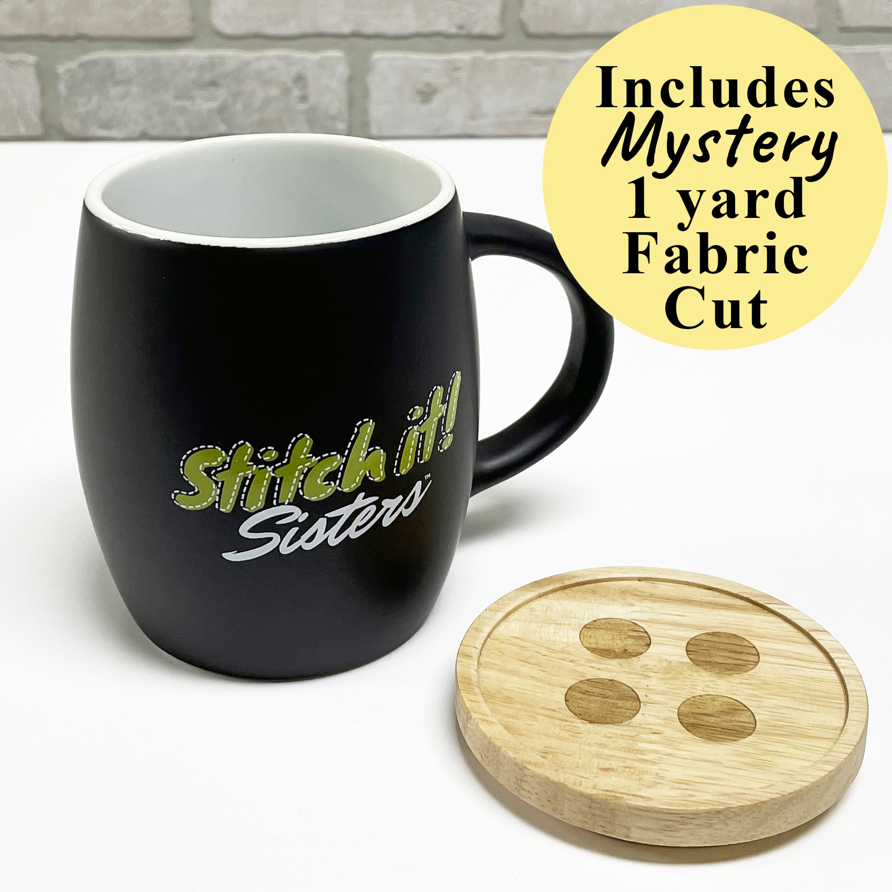 Stitch it! Sisters Hearth Ceramic Mug with Lid - Green Includes Mystery 1 yd. Fabric Cut