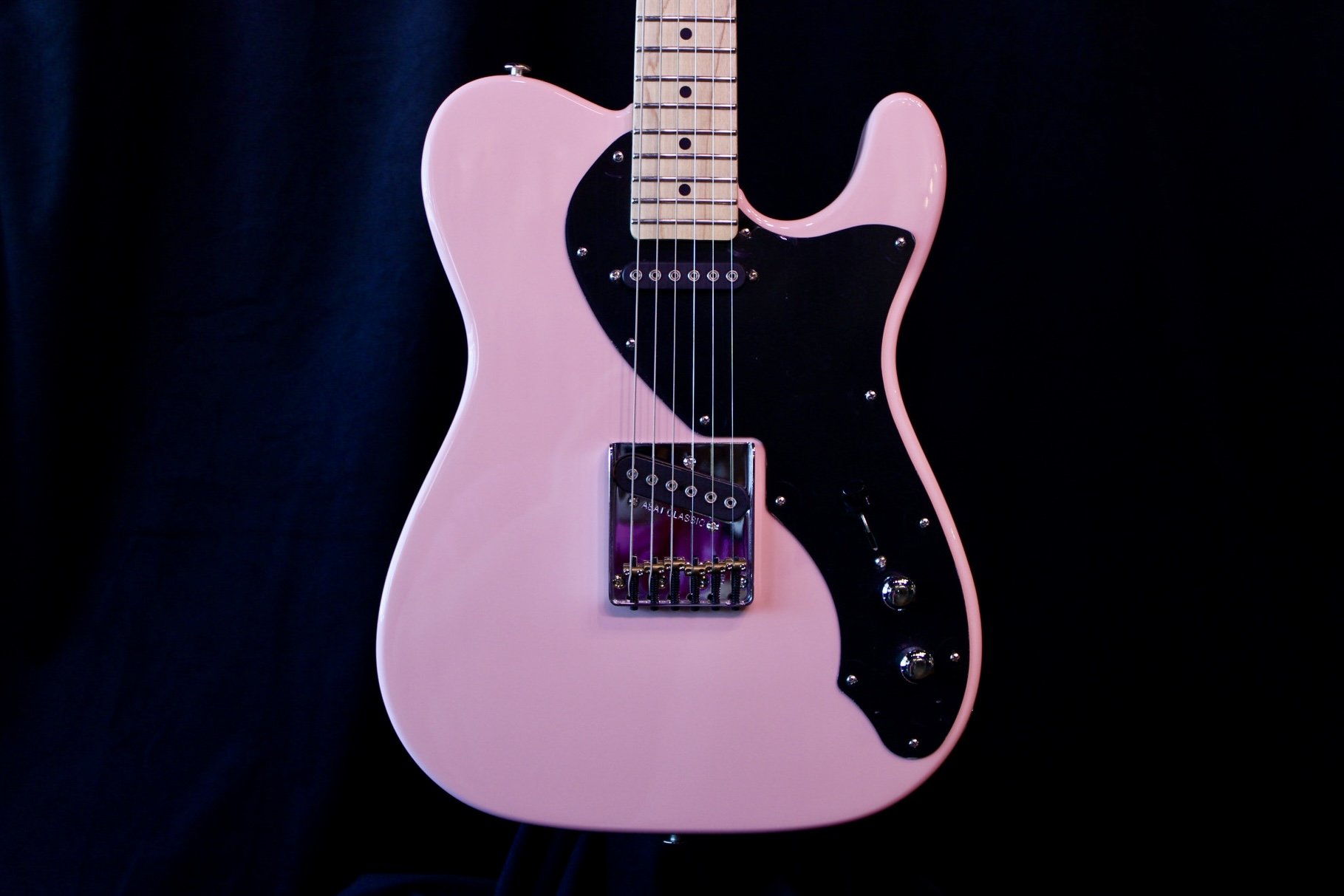 G&L Fullerton Limited Edition ASAT Classic Semi-Hollow Electric Guitar - Shell Pink (Summer Series)