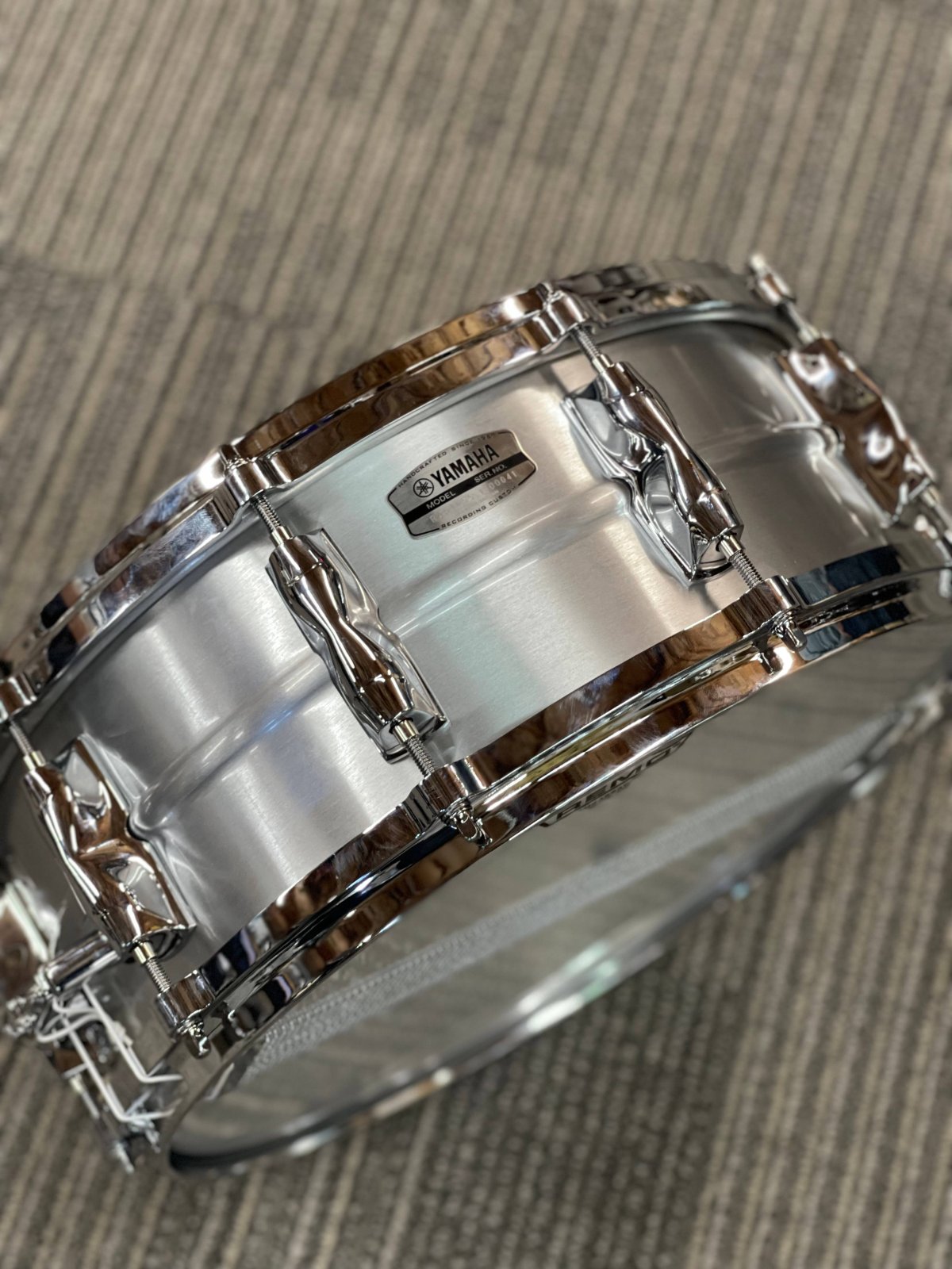 YAMAHA RAS-1455 14X5.5 RECORDING CUSTOM ALUMINUM SNARE DRUM