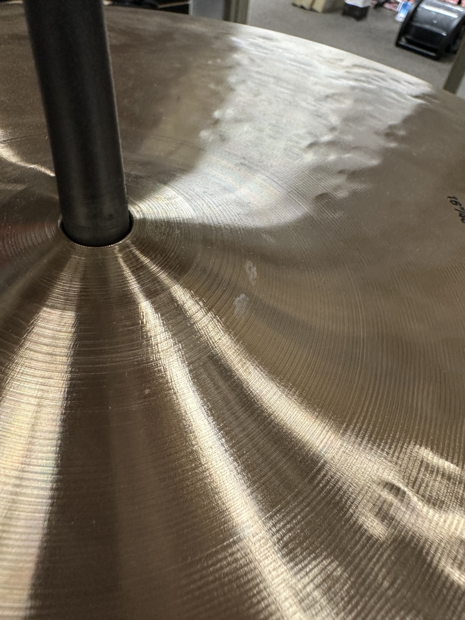 ZILDJIAN K0902 16 K ZILDJIAN DARK CRASH THIN FLOOR DEMO