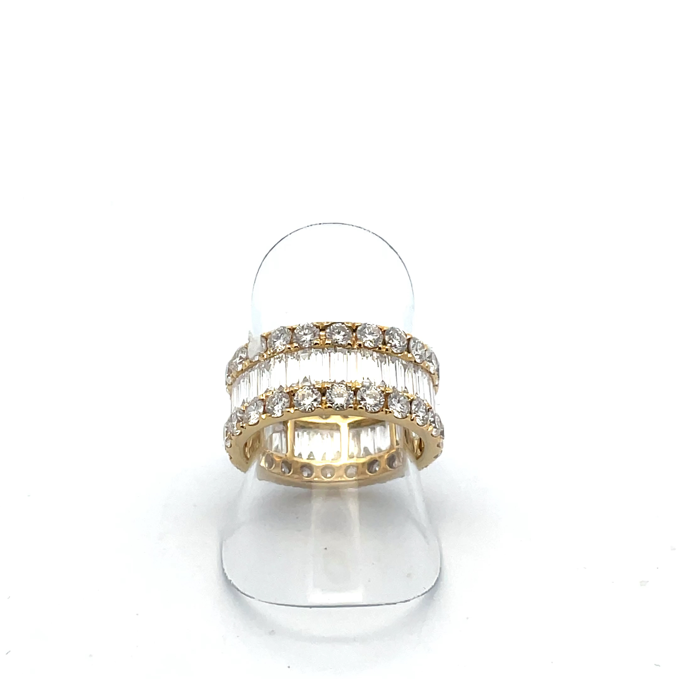18K YG ring 2.53cts, 3.10cts rd dia, size 6.5