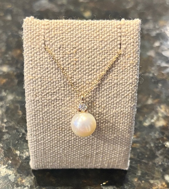 Glowing Pearl & Diamond Necklace in 14-Karat Yellow Gold, Natural Diamond=.06CT F/VS, 16-18 Length