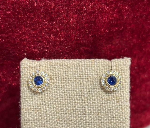 Lovely Natural Diamond & Sapphire Stud Earrings in 14-Karat Gold, 2S=.30CTTW, 24D=.20CTTW
