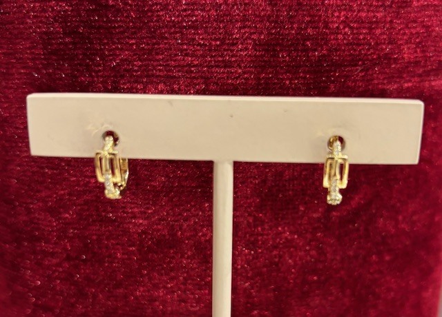 Sweet Diamond Buckle-Style Huggie Hoop Earrings in 14-Karat Yellow Gold, 20D=.06CTTW