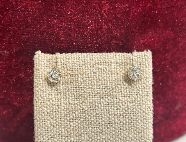 .59CTTW G-H VS2-SI1 Natural Diamond Stud Earrings in 14-K Yellow Gold, JGFJ Made! 
