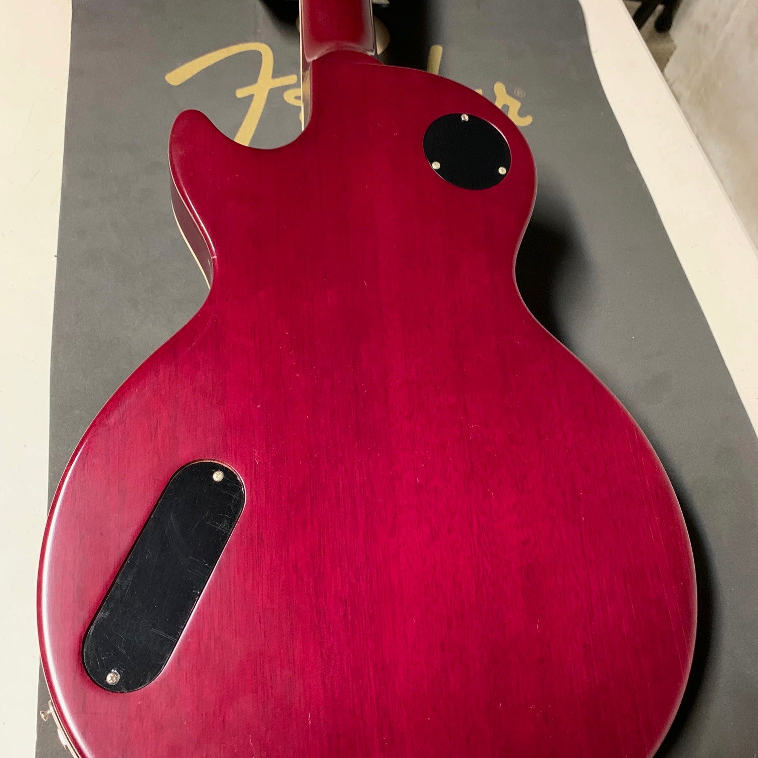 Gibson Les Paul Goddess Violet Burst 2006 Rare Like New - 002023041001 Gibson Les Paul Goddess Violet Burst 2006 Rare Like New - 002023041001