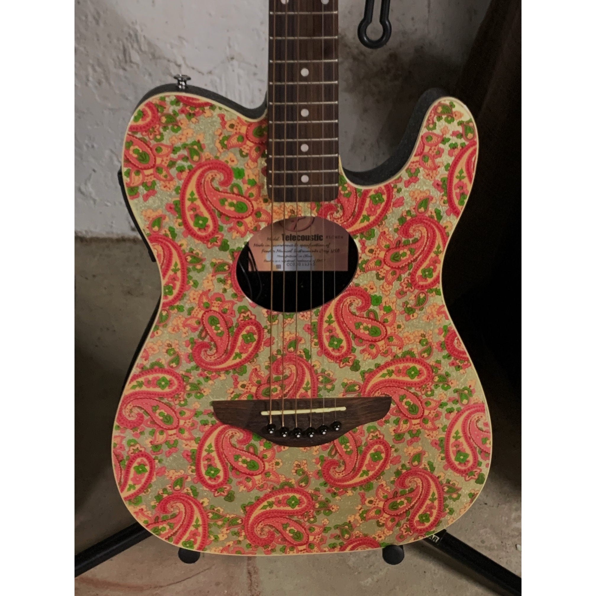 Fender Telecoustic Paisley エレアコギター ペイズリー Pink Fender Telecoustic Paisley Acoustic Electric Guitar With Case