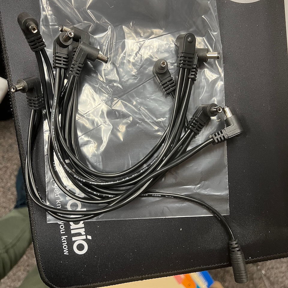 1 to 10 Way Daisy Chain Cable Guitar Effect Pedal Power Supply Splitter Cable Adapter Power Cable Black