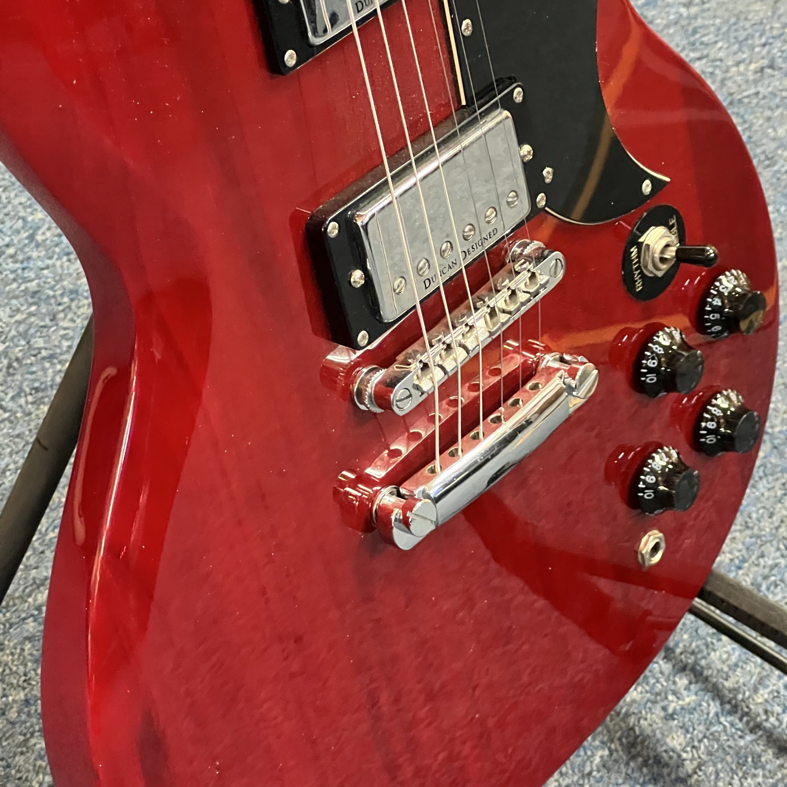 Samick　Greg Bennett UM-4ダブルカッタウェイ　ギター Samick Greg Bennett Jazz-Gitarre JZ-2/WR Dunkan P/U - Tunes