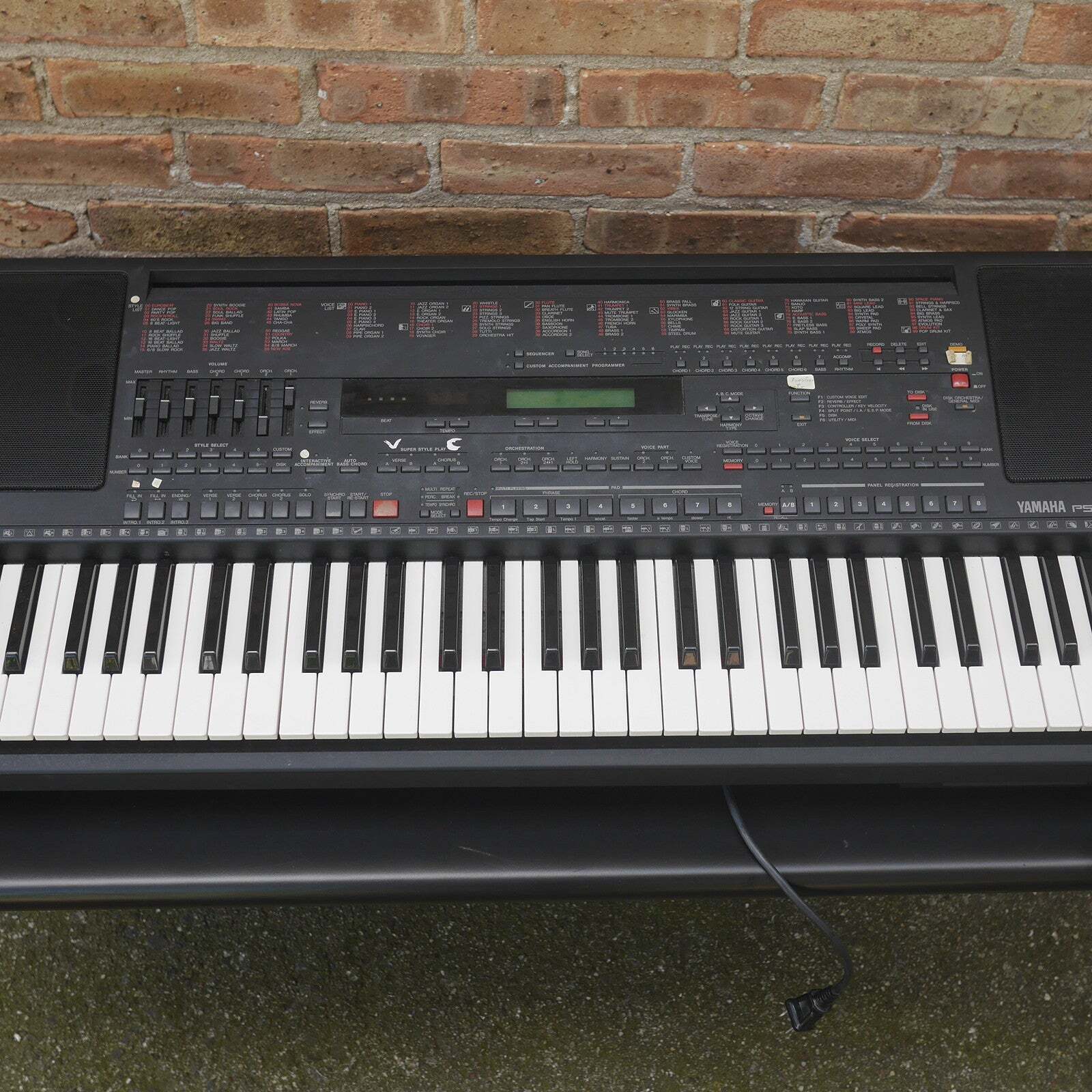 Yamaha Portatone Electronic Keyboard PSR-5700 - 2024051106