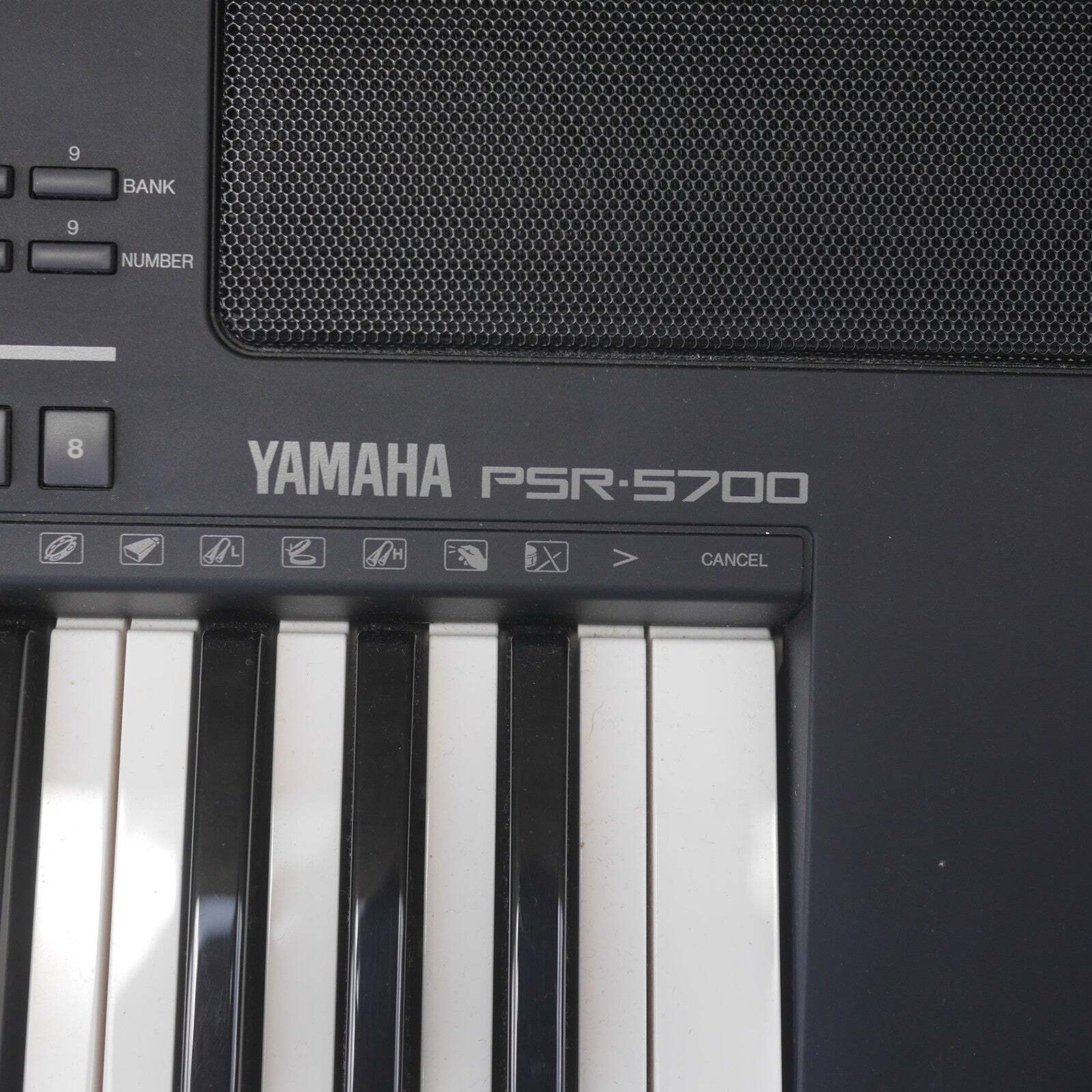 PSR-5700 YAMAHA　PORTATONE エレクトリックキーボード Welcome Home Yamaha PSR-5700 ( Short Demo )by Kris Nicholson - YouTube