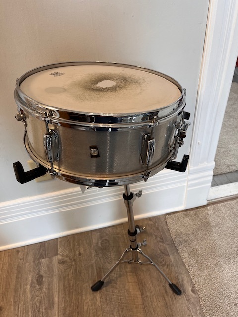 Vintage 1960s Slingerland Snare Drum, brushed aluminum 6-lug