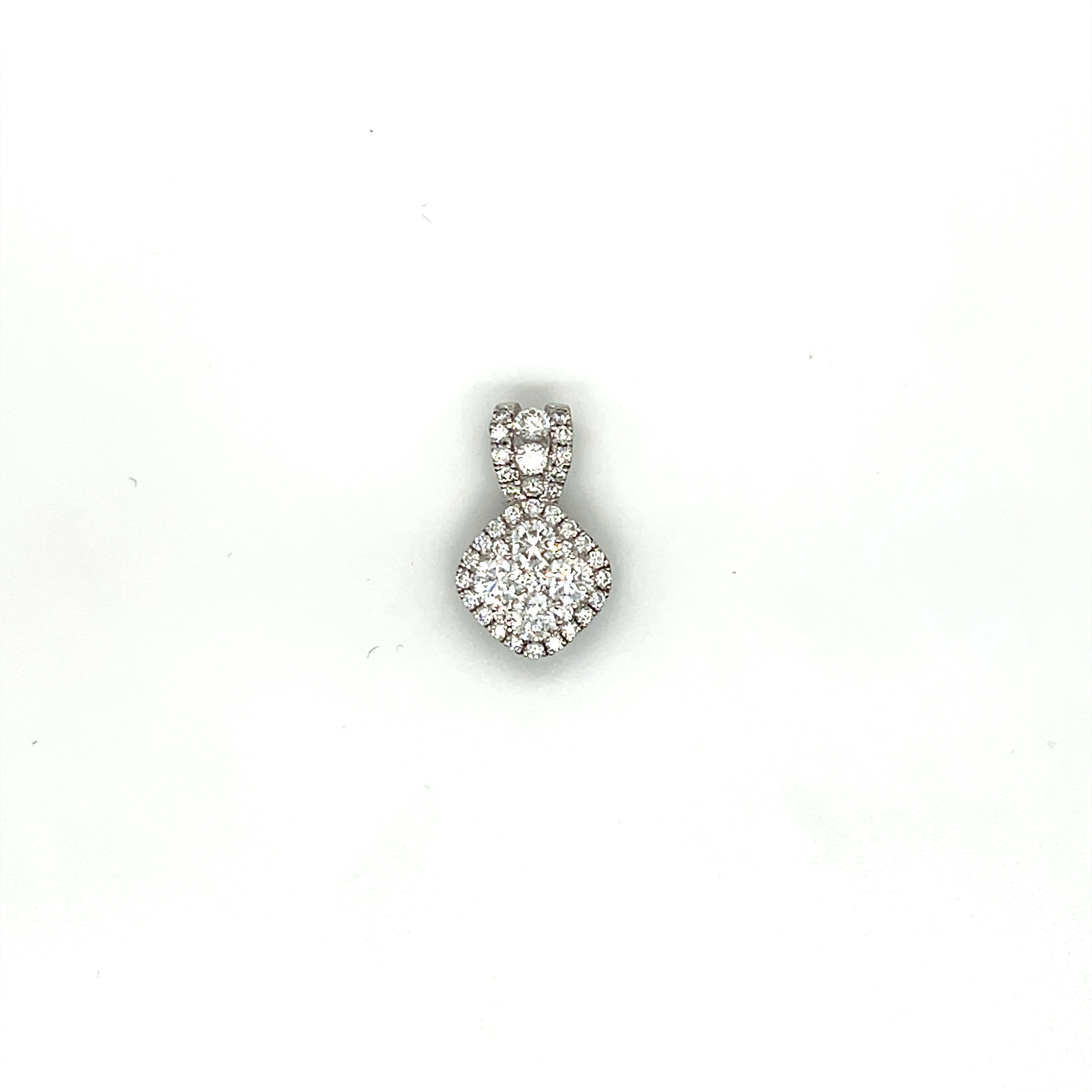 18k White Gold Cushion Shape Natural Diamond Cluster Pendant D-0.79ct VS F-G
