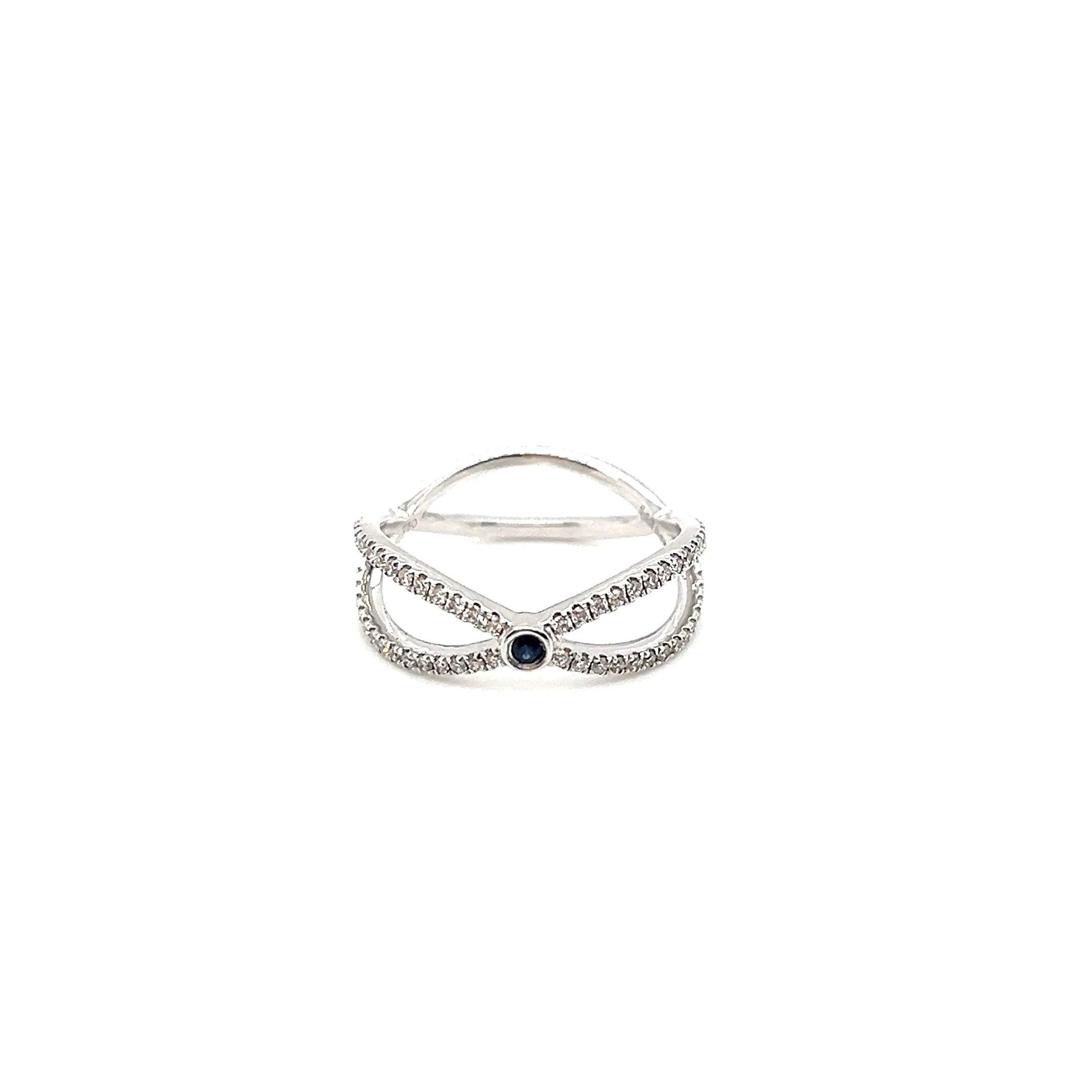 18k White Gold Sapphire and Natural Diamond Ring S- 0.03ct D-0.33ct VS F-G