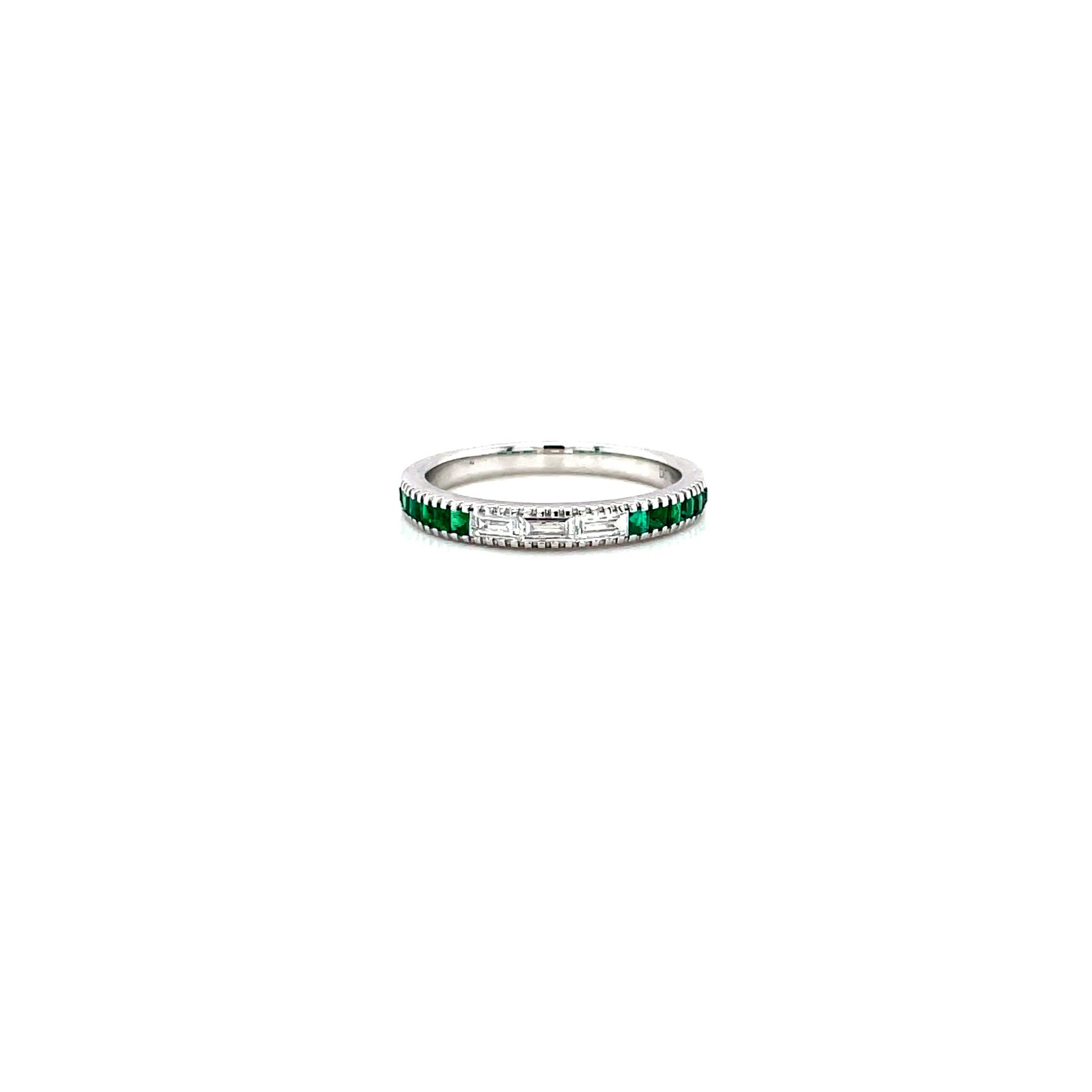 18kwg Baguette Diamond and Princess cut Emerald band RD-0.16 EM-0.29