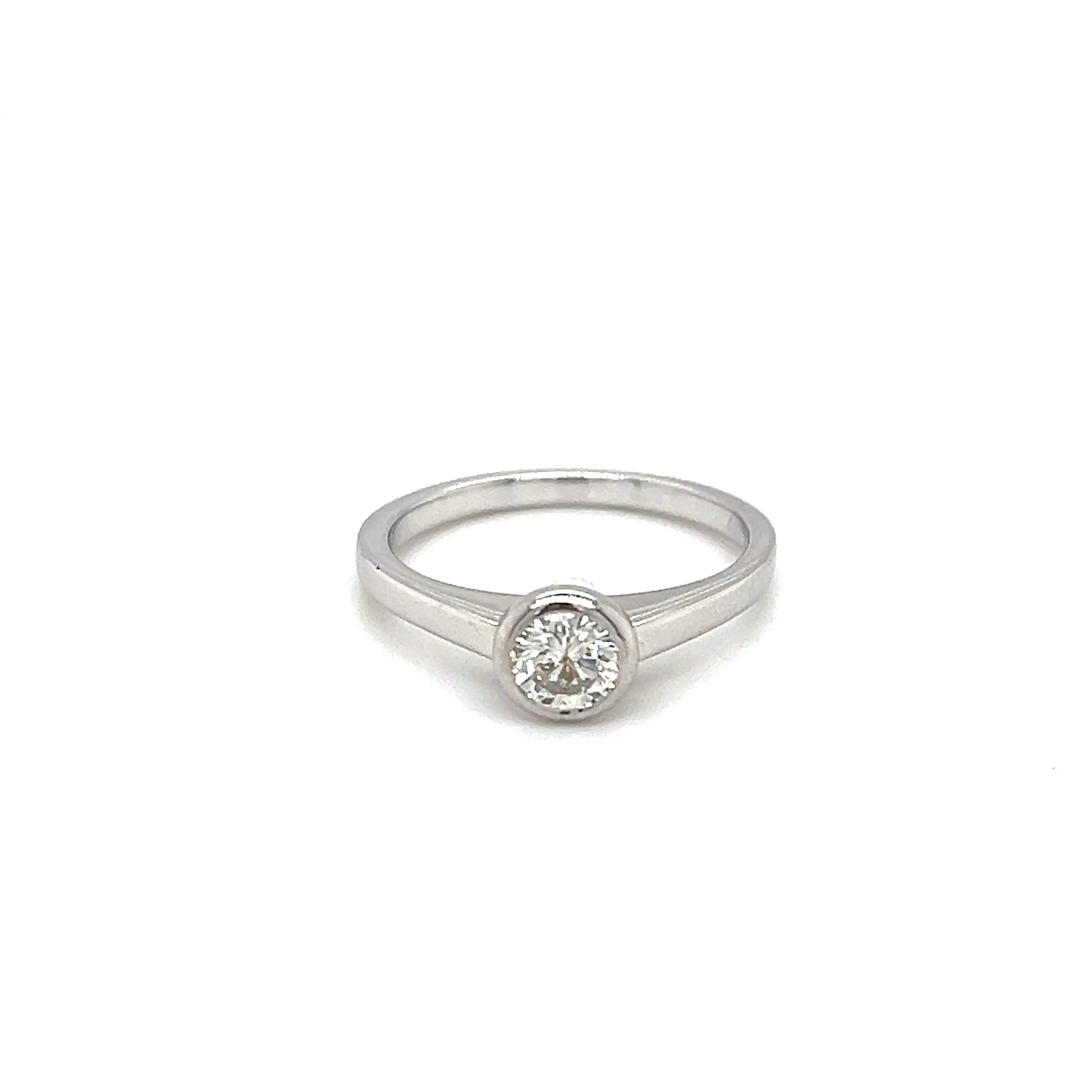 Platinum Bezel Set Round Natural Diamond Ring D-0.50ct I1 F Excellent 