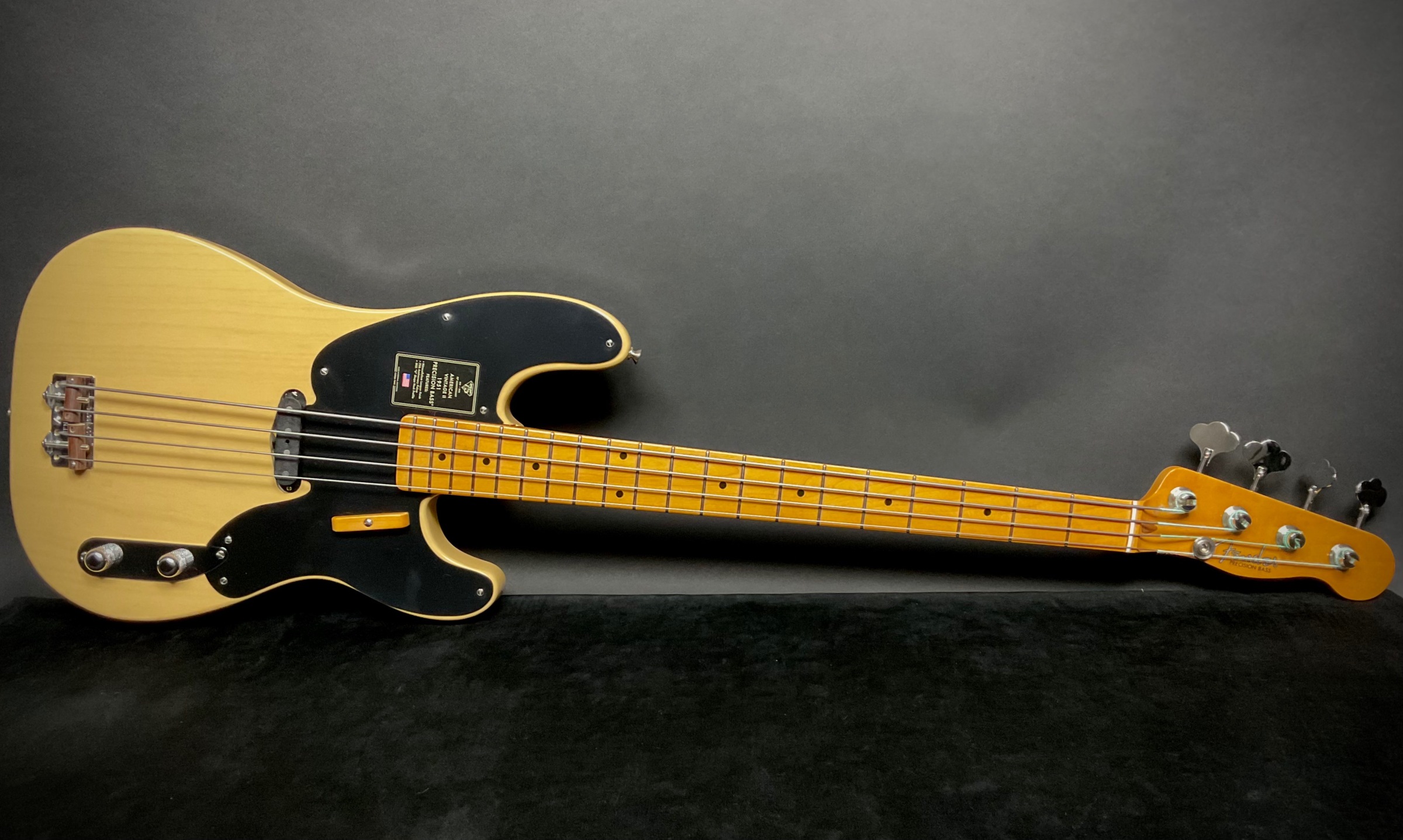 75th Anniversary American Vintage II 1951 Precision Bass®