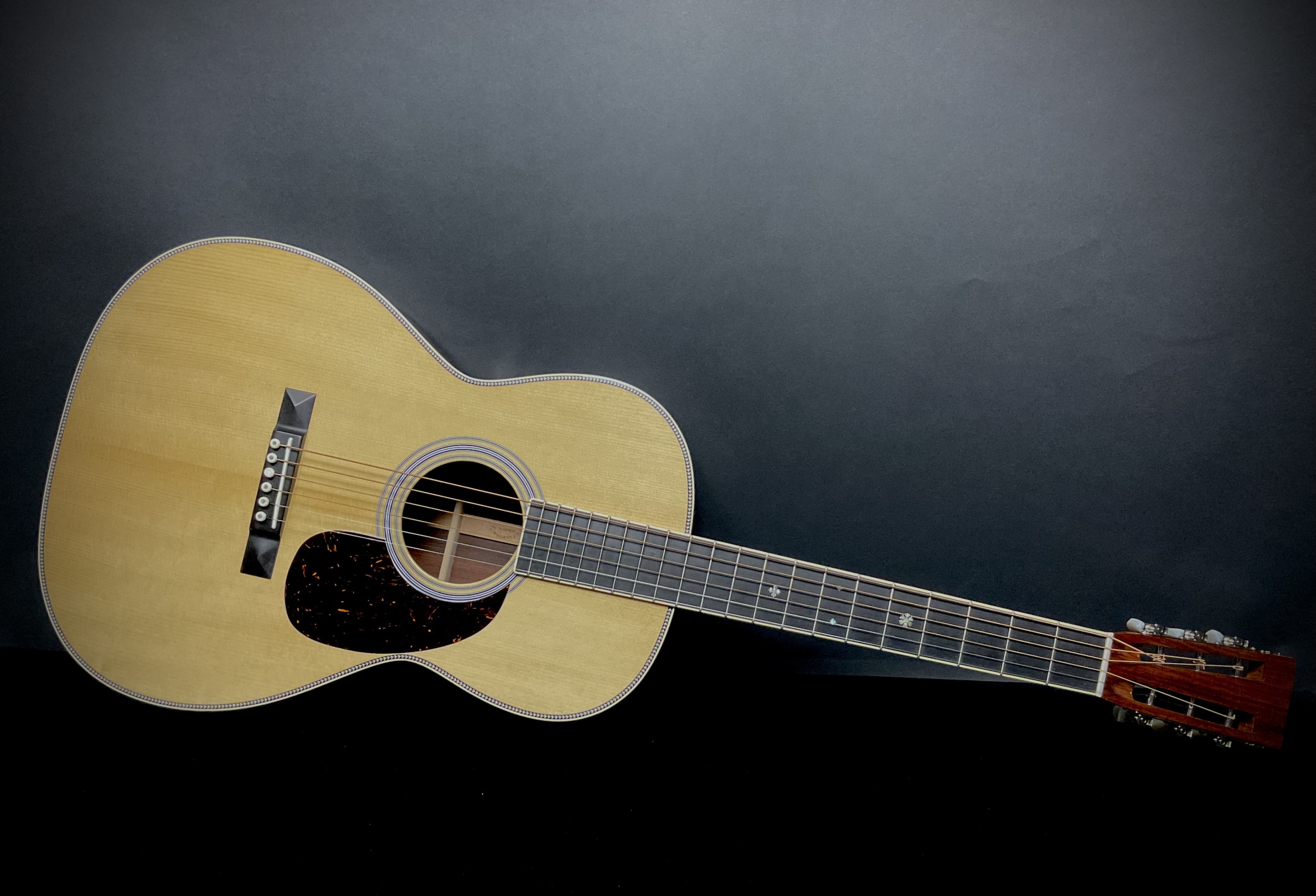 Martin Custom Shop 000-28 Authentic 1905 Reproduction Cocobolo VTS Adirondack