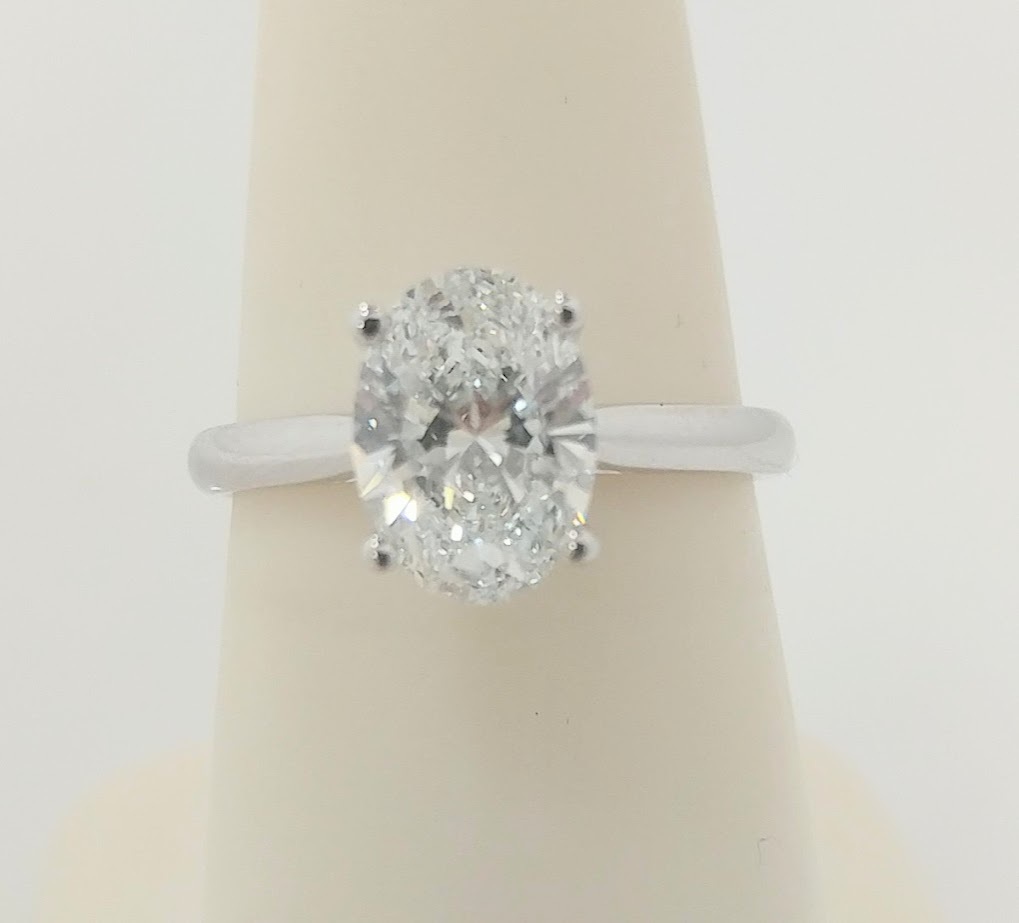 14KW Ring with .03ctw Diamond Accents 1.5ct Oval LG Diamond Center E VS1  Size 6.25