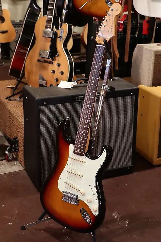 Fender 50th Anniv. '60s Stratocaster MIJ 1996 - 3-Color Sunburst