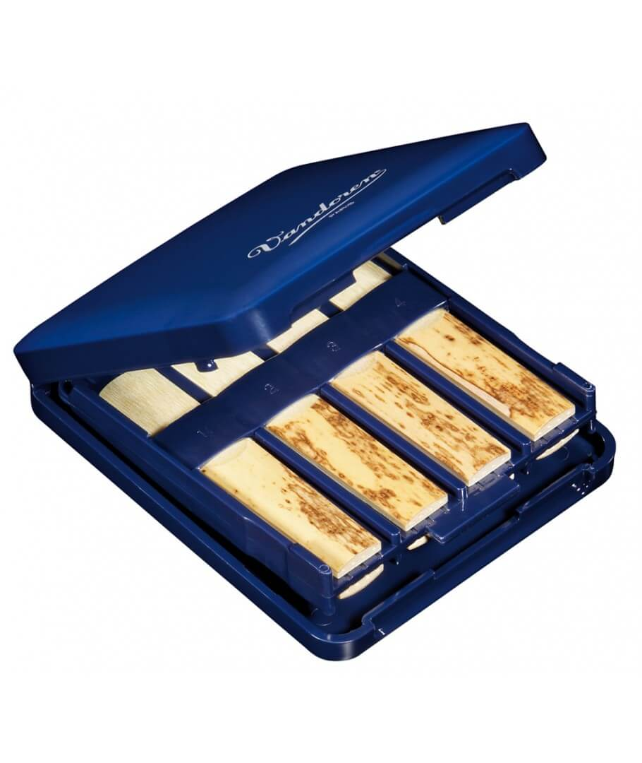 Vandoren VRC810 Reed Case for Bb Clarinet/Eb Clarinet & Soprano Sax; Holds 8 Reeds